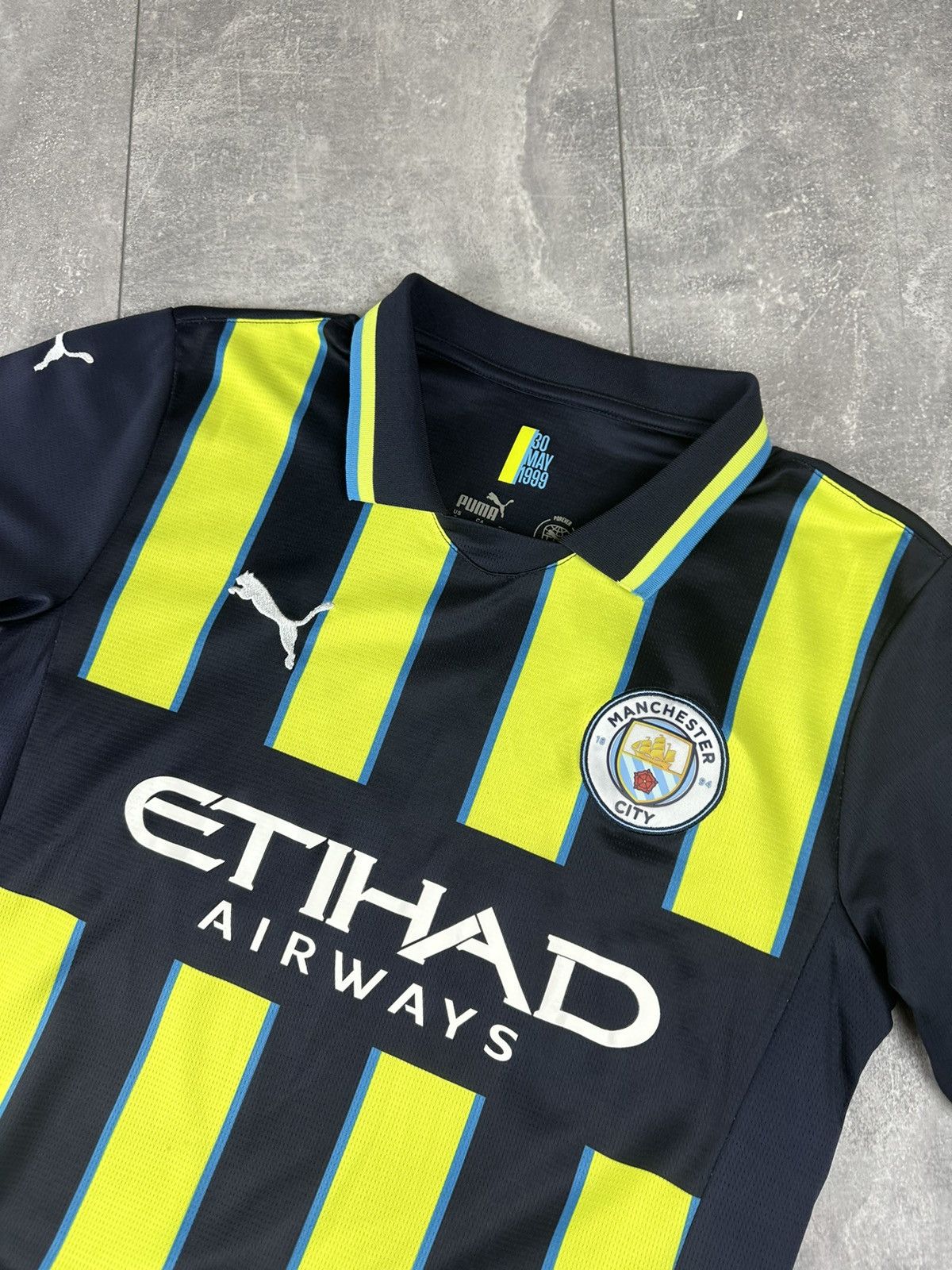 Puma Puma Manchester City Away 2024/25 Soccer Football Jersey Size US S / EU 44-46 / 1 - 5 Thumbnail
