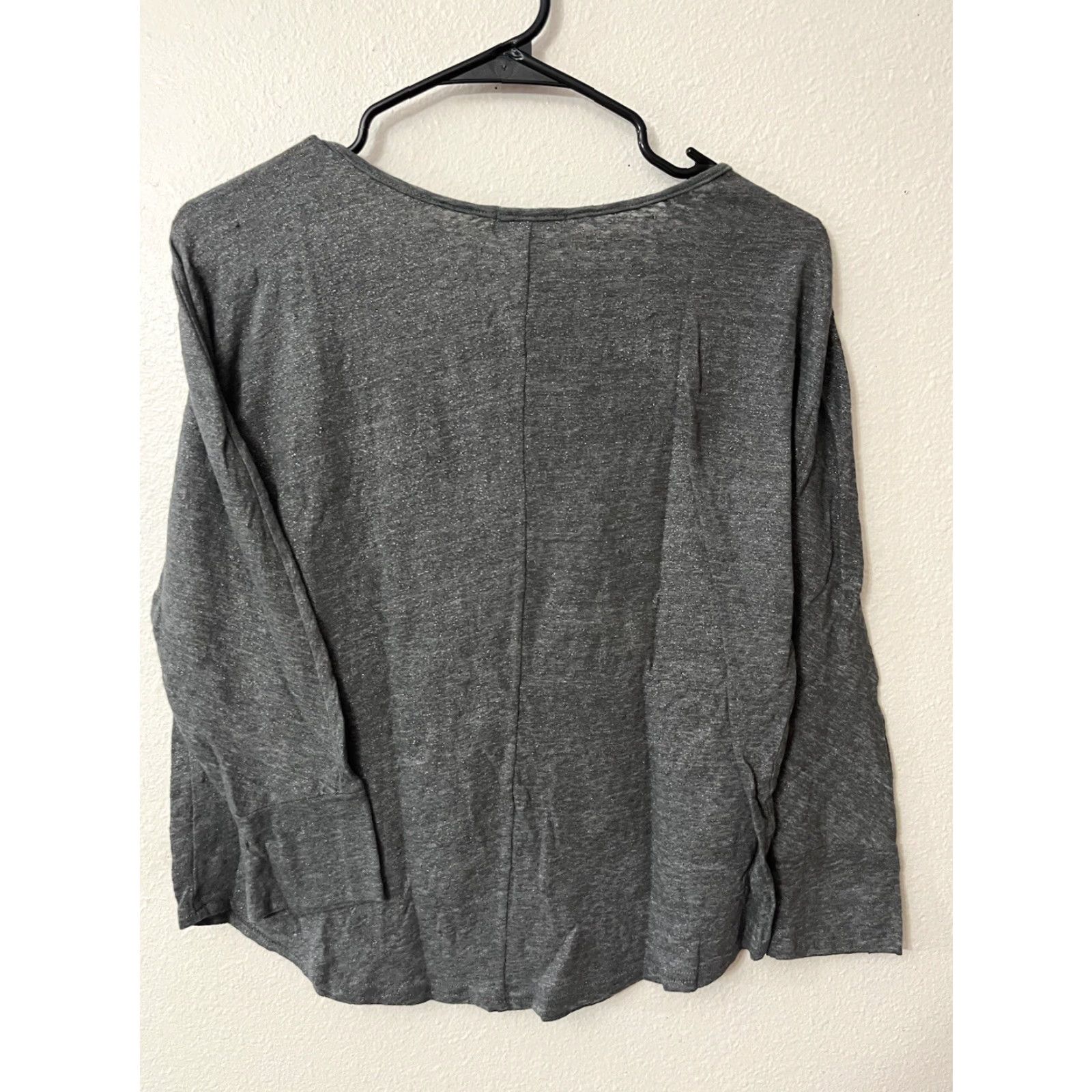 Gap Womens Gap Round Neck Gray Long Sleeve T-Shirt XS Solid Shirt Womens Gap Cotton Blend T-Shirt Regular Size XS Gray Womens Mens? Size XS / US 0-2 / IT 36-38 - 2 Thumbnail
