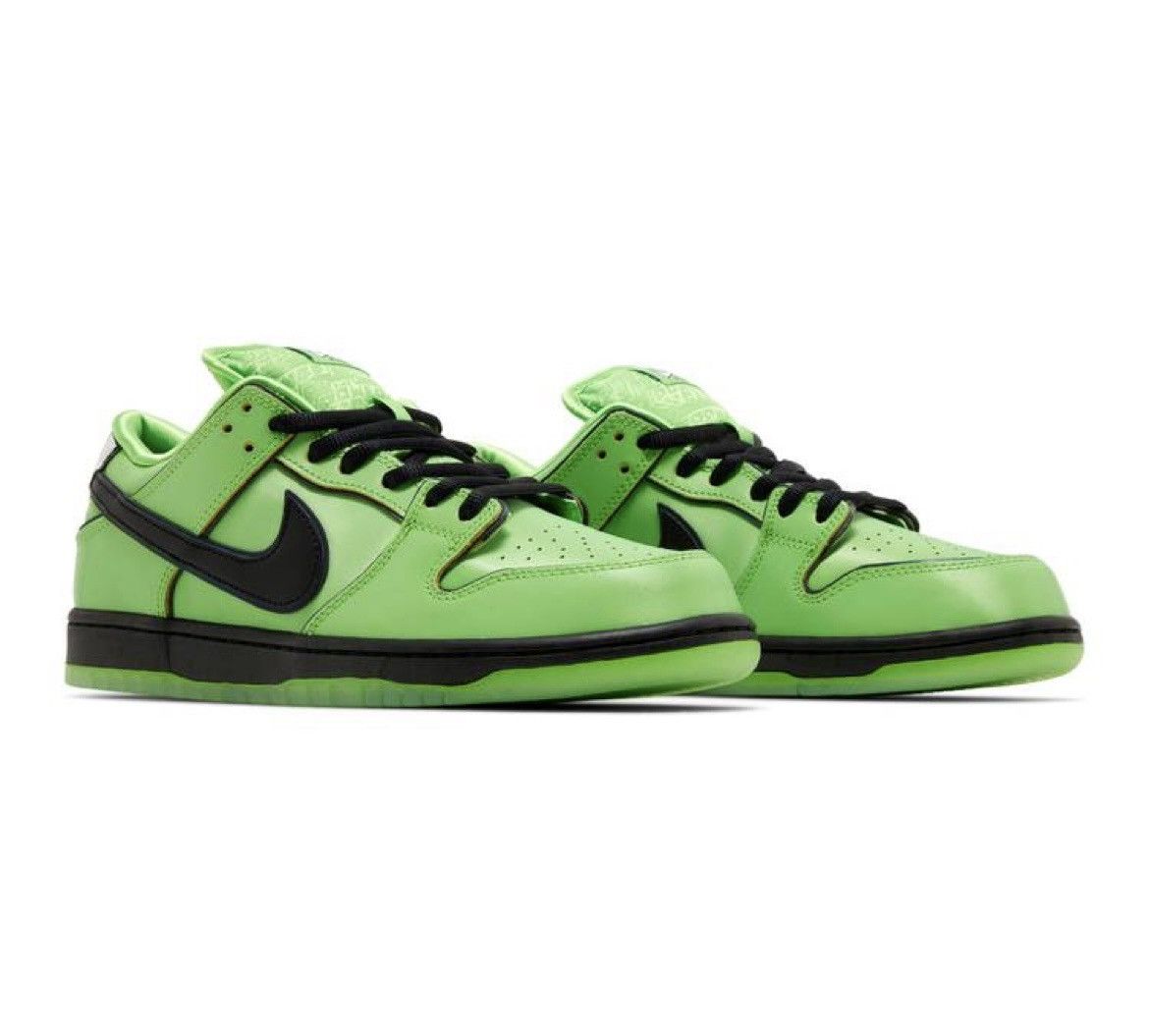 Nike Nike SB Dunk power puff girl Size US 10 / EU 43 - 11 Thumbnail