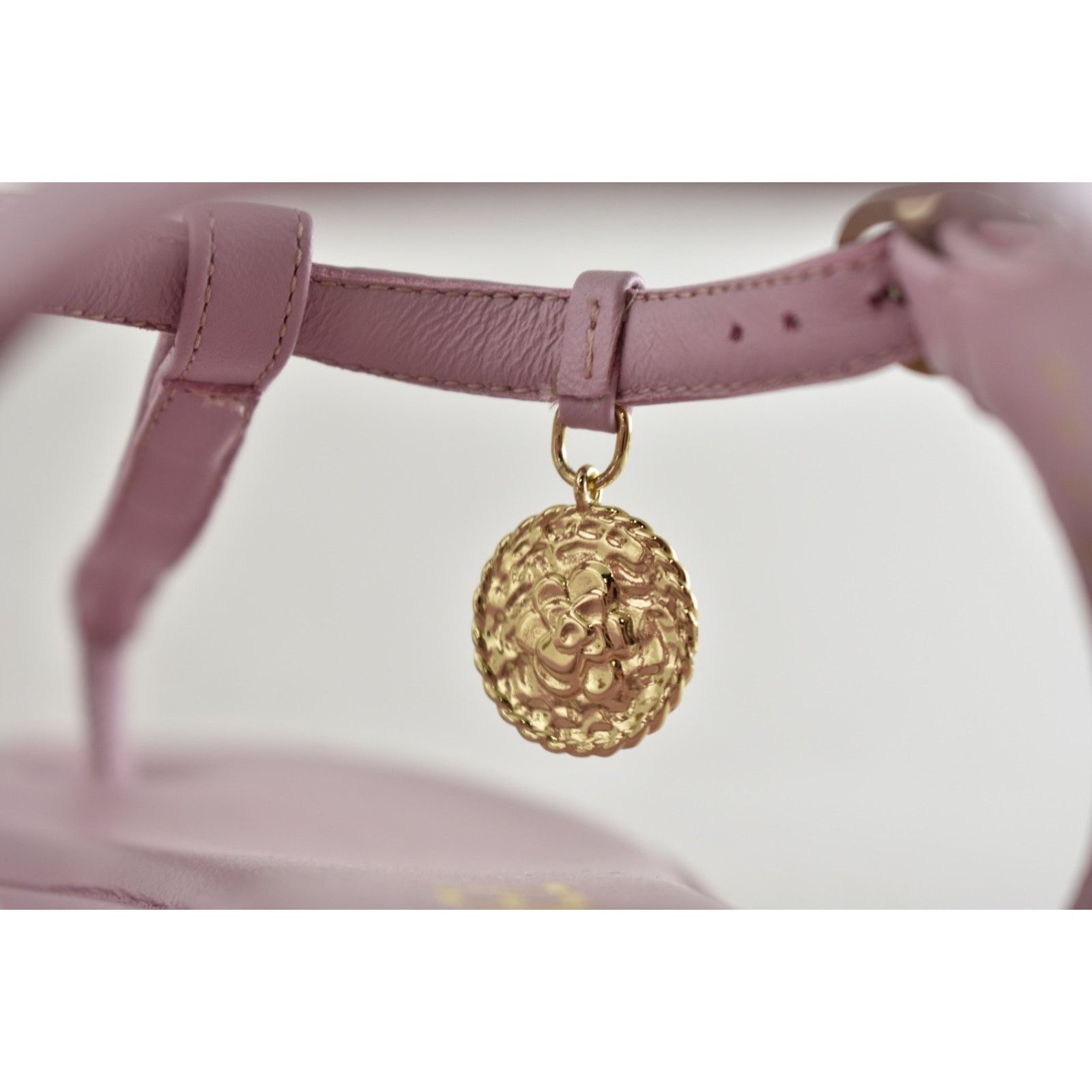 Chanel Chanel Lilac Pink Gold Chain Flat Thong Sandal 39.5 Size US 9.5 / IT 39.5 - 14 Thumbnail
