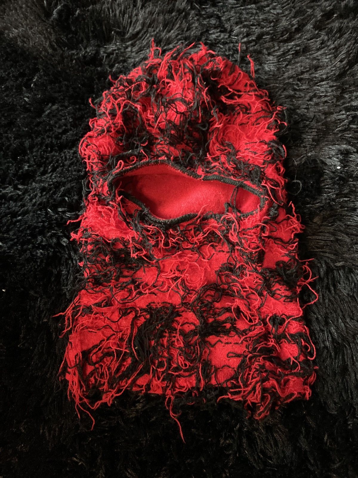 Other Red n black balski mask Size ONE SIZE - 1 Thumbnail