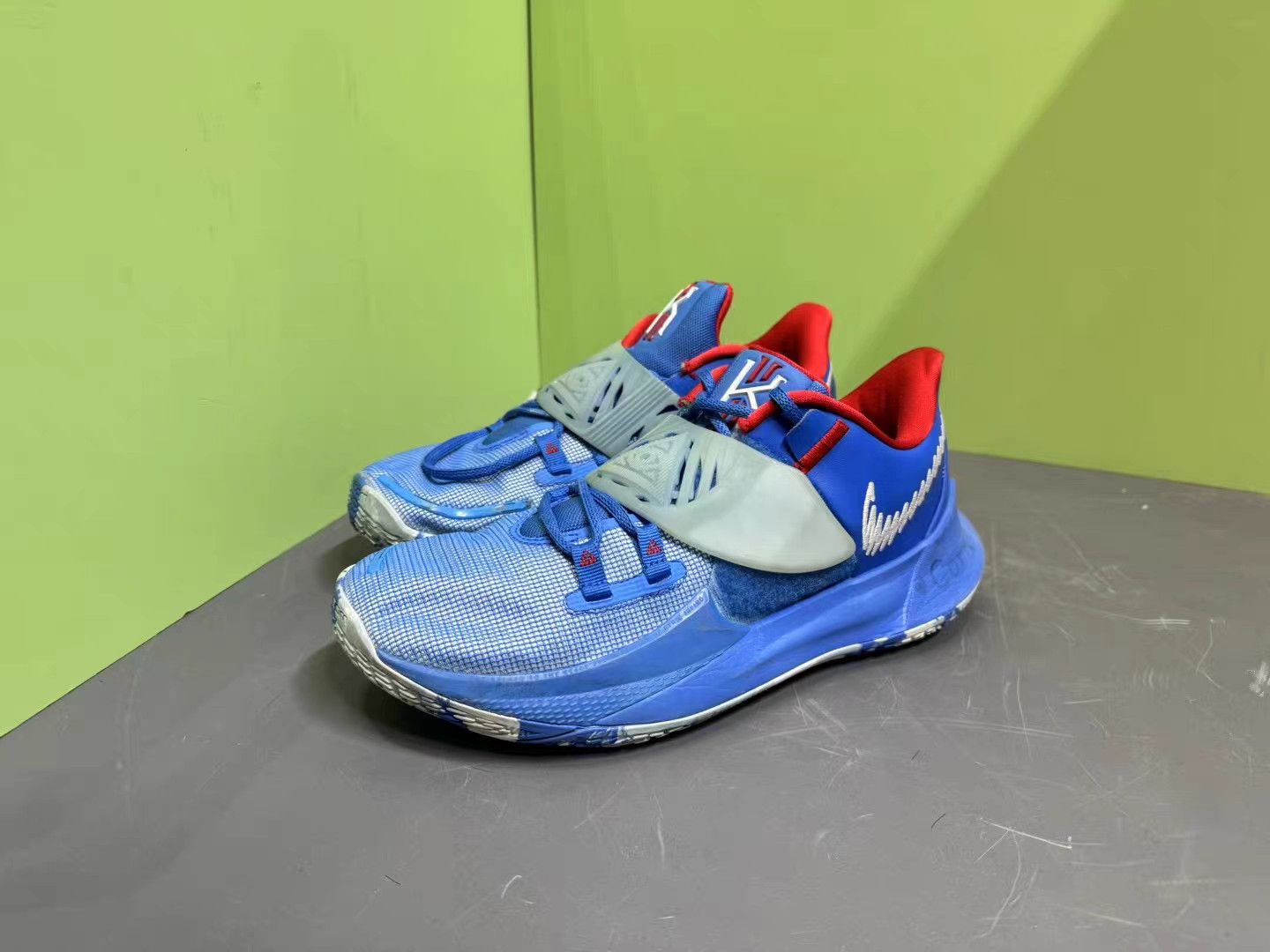 Nike Nike Kyrie Low 3 Blue White K15 Size US 9 / EU 42 - 1 Thumbnail