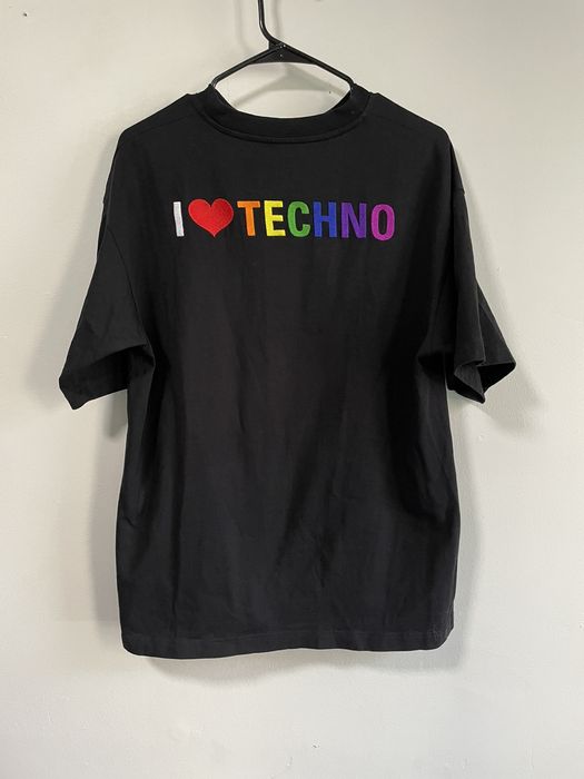 I love techno shirt balenciaga sale