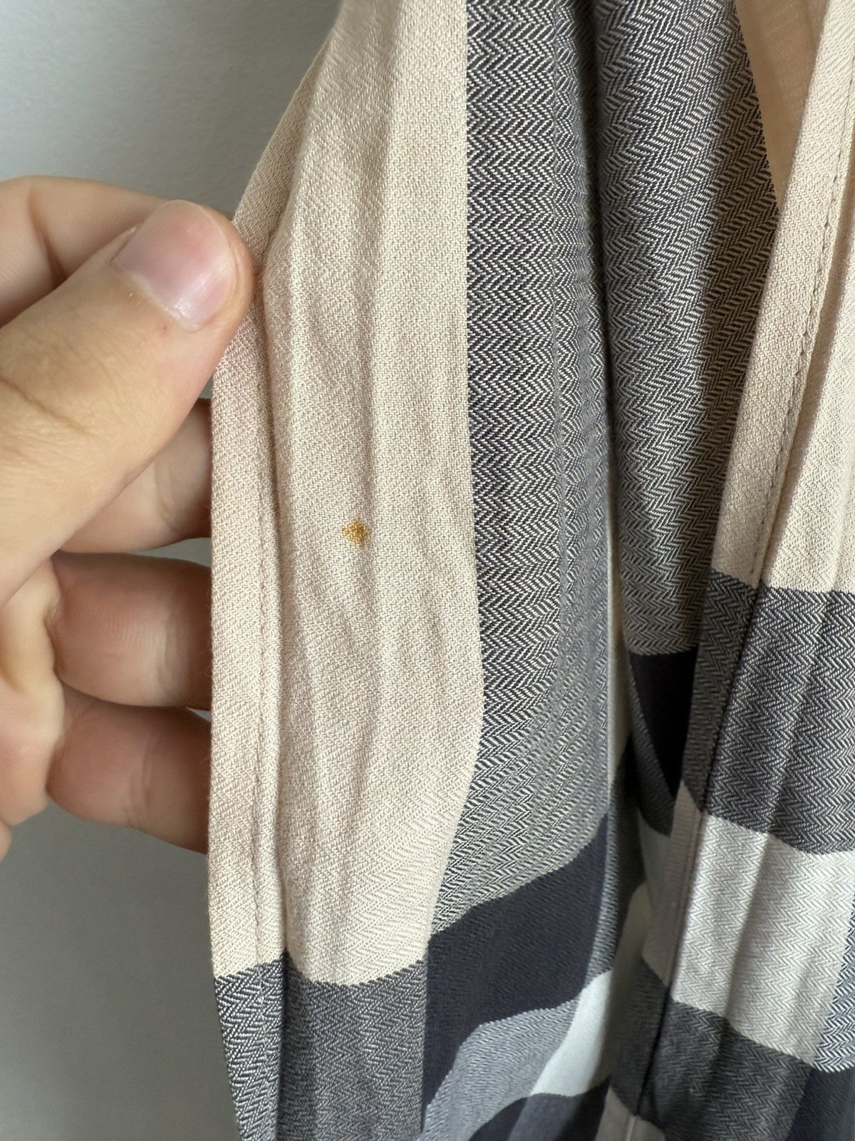 Burberry Beige scarf from Burberry Unisex Size ONE SIZE - 9 Thumbnail