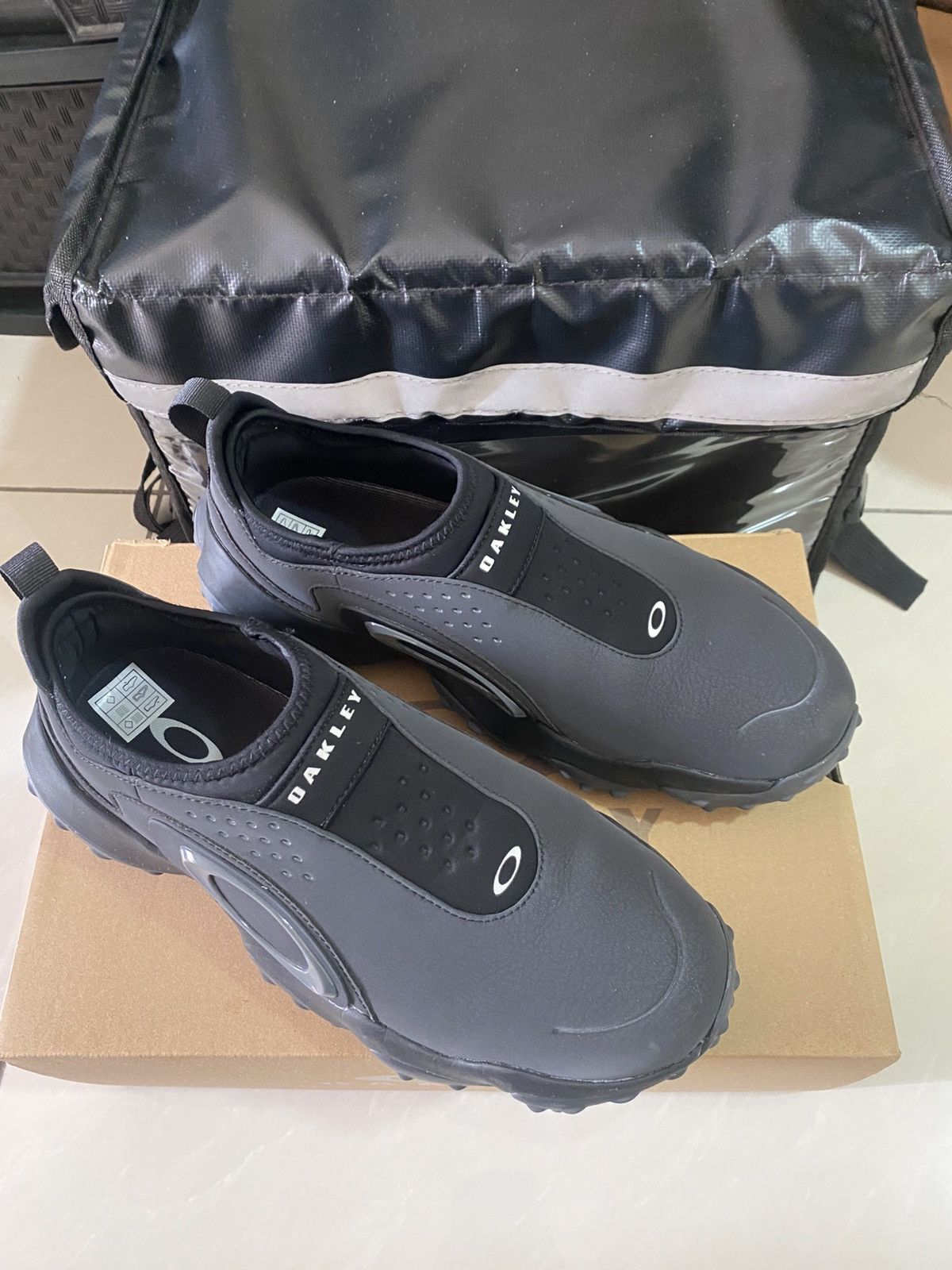 Oakley Oakley Edge Icon 🔥 Size US 8 / EU 41 - 1 Thumbnail