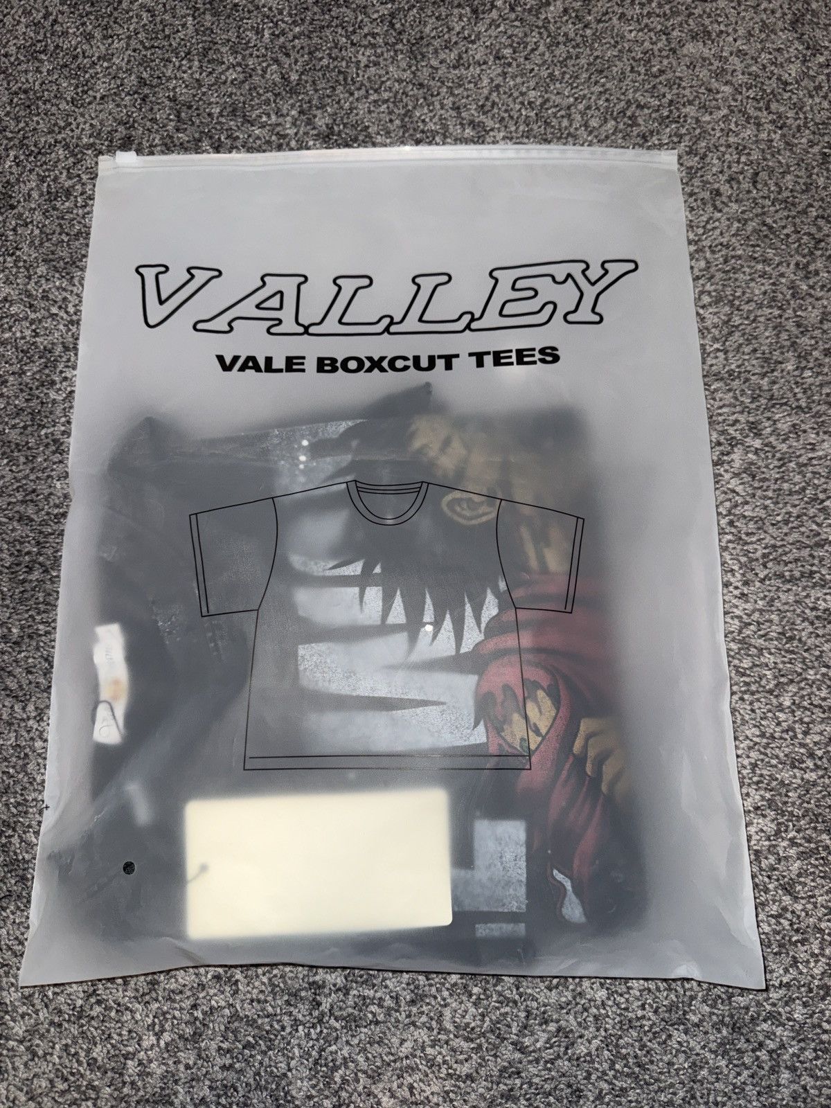 Vale Vale Valley Dreams- Washed Black Akira tee - Large - BNWT Size US L / EU 52-54 / 3 - 4 Thumbnail