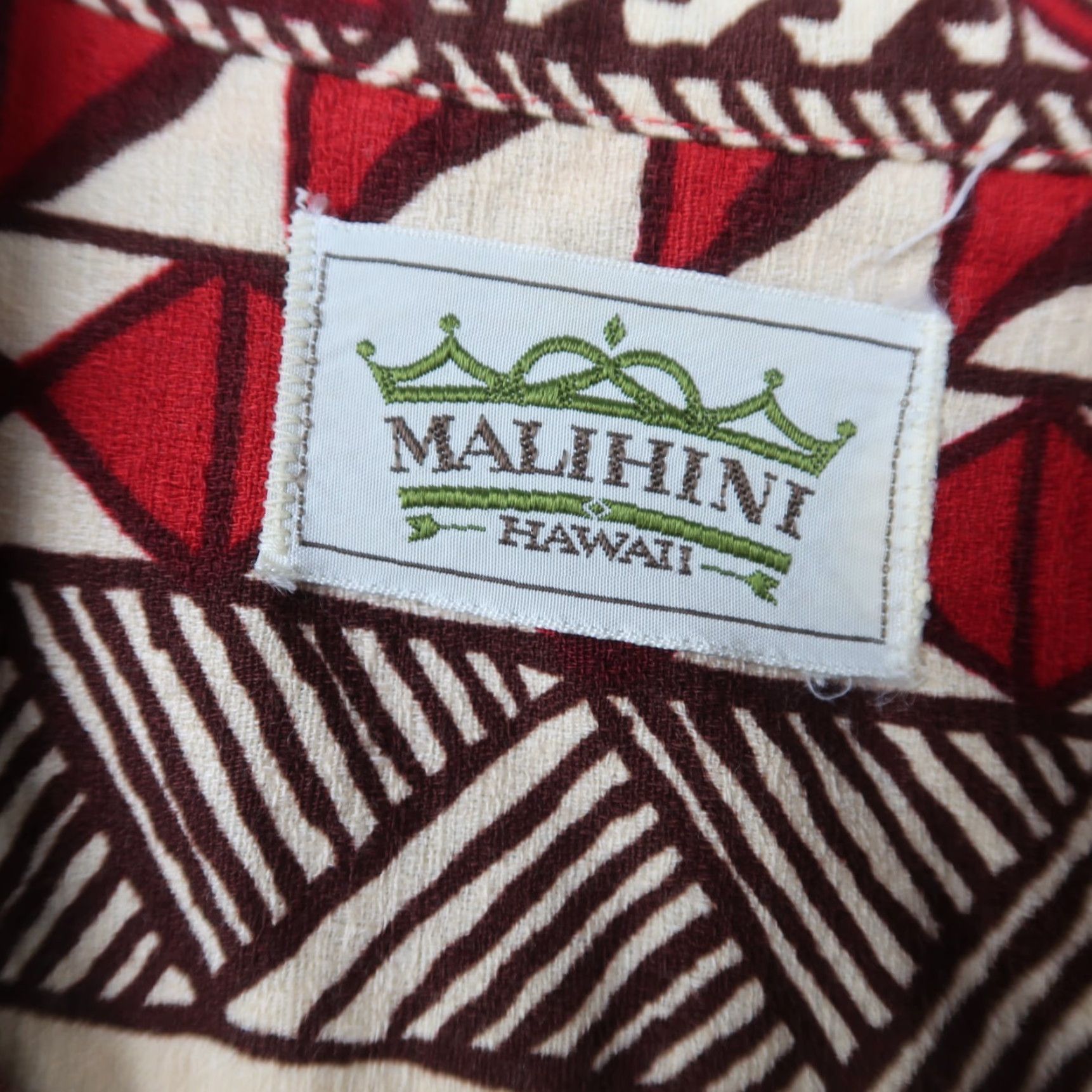 Vintage VINTAGE Malihini Hawaii Hawaiian Shirt Mens M/L Geometric Loop Collar Button Size US M / EU 48-50 / 2 - 4 Thumbnail