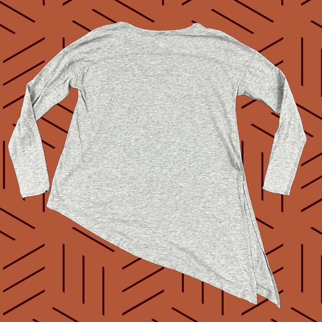 Lululemon Lululemon To The Point Blouse Top Women Size 8 Gray Asymmetrical Side Slit Shirt Size M / US 6-8 / IT 42-44 - 1 Thumbnail