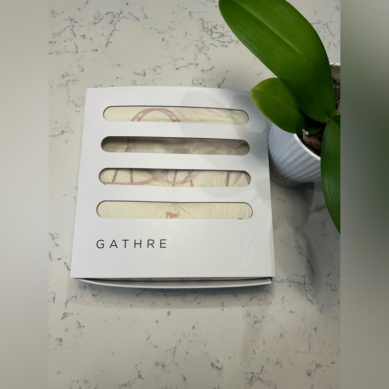 Other 🦄 RARE & DISCONTINUED: Gathre Midi+ Playmat (Boulevard) Size ONE SIZE - 6 Thumbnail