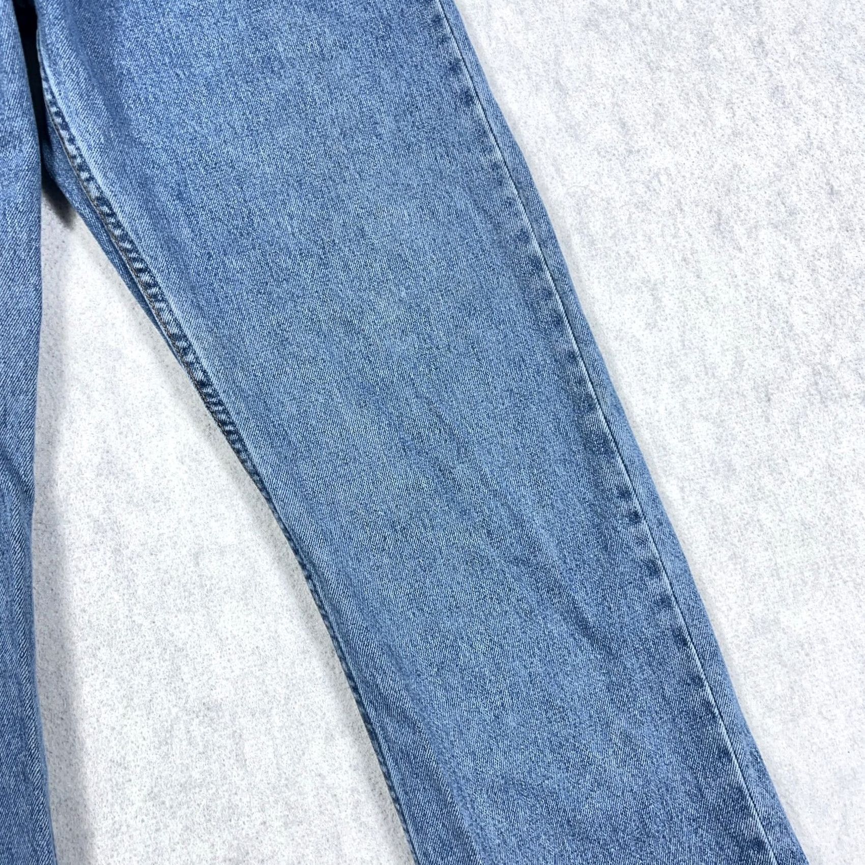 Levi's VINTAGE Levi's 505 Jeans Men 36x32 Straight Regular Medium Wash Blue Denim jeans 5-Pocket Mens 90s 2000s Size US 36 / EU 52 - 7 Thumbnail