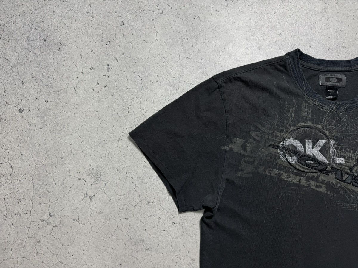 Oakley Oakley Vintage Big Logo T-Shirt Size US L / EU 52-54 / 3 - 3 Thumbnail