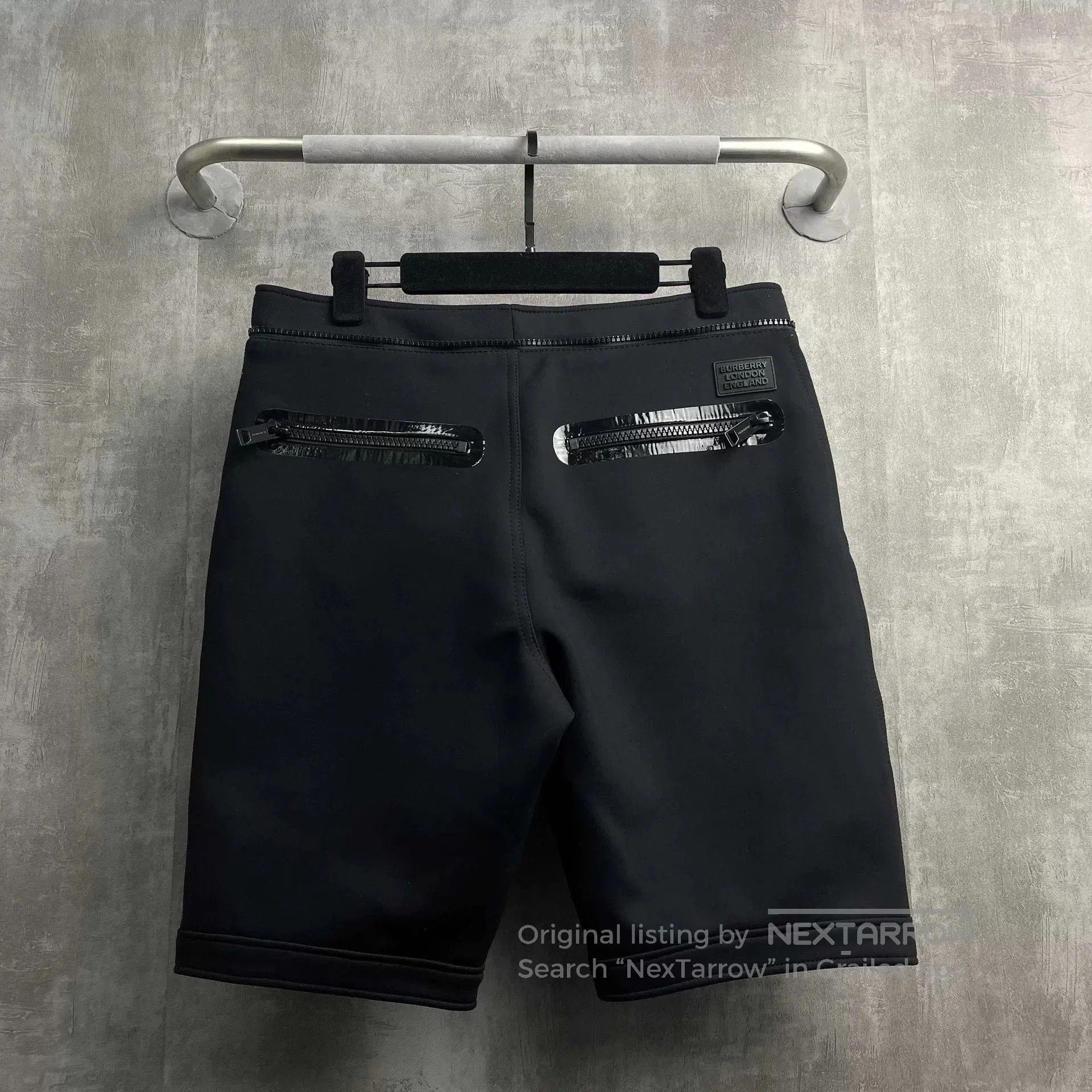 Burberry Burberry Show Rubber Strip Zipper Shorts. Size US 32 / EU 48 - 4 Thumbnail