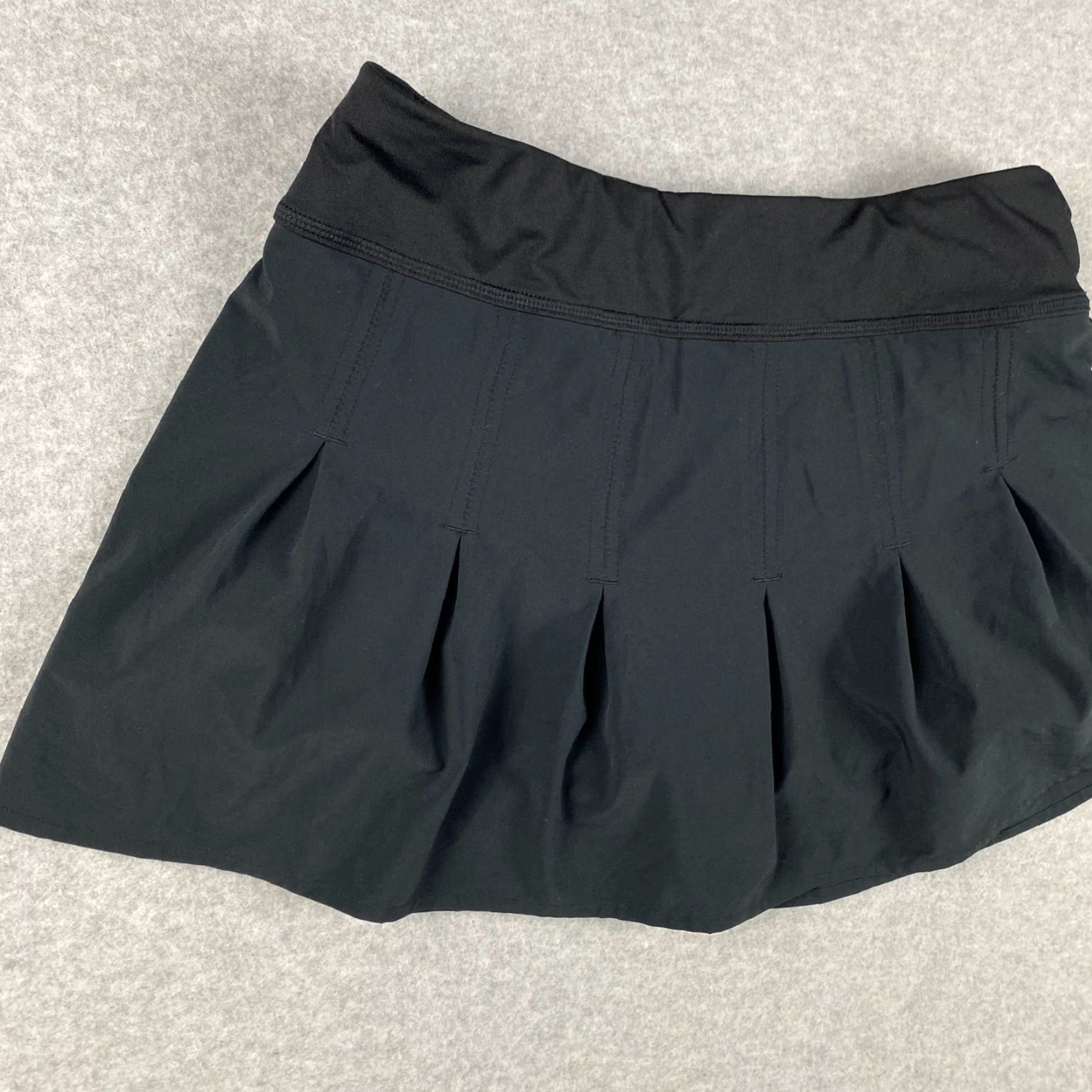 Athleta Athleta Skort Womens XS Black Pleated Zip Pocket Stretch Active Tennis Size ONE SIZE - 3 Thumbnail