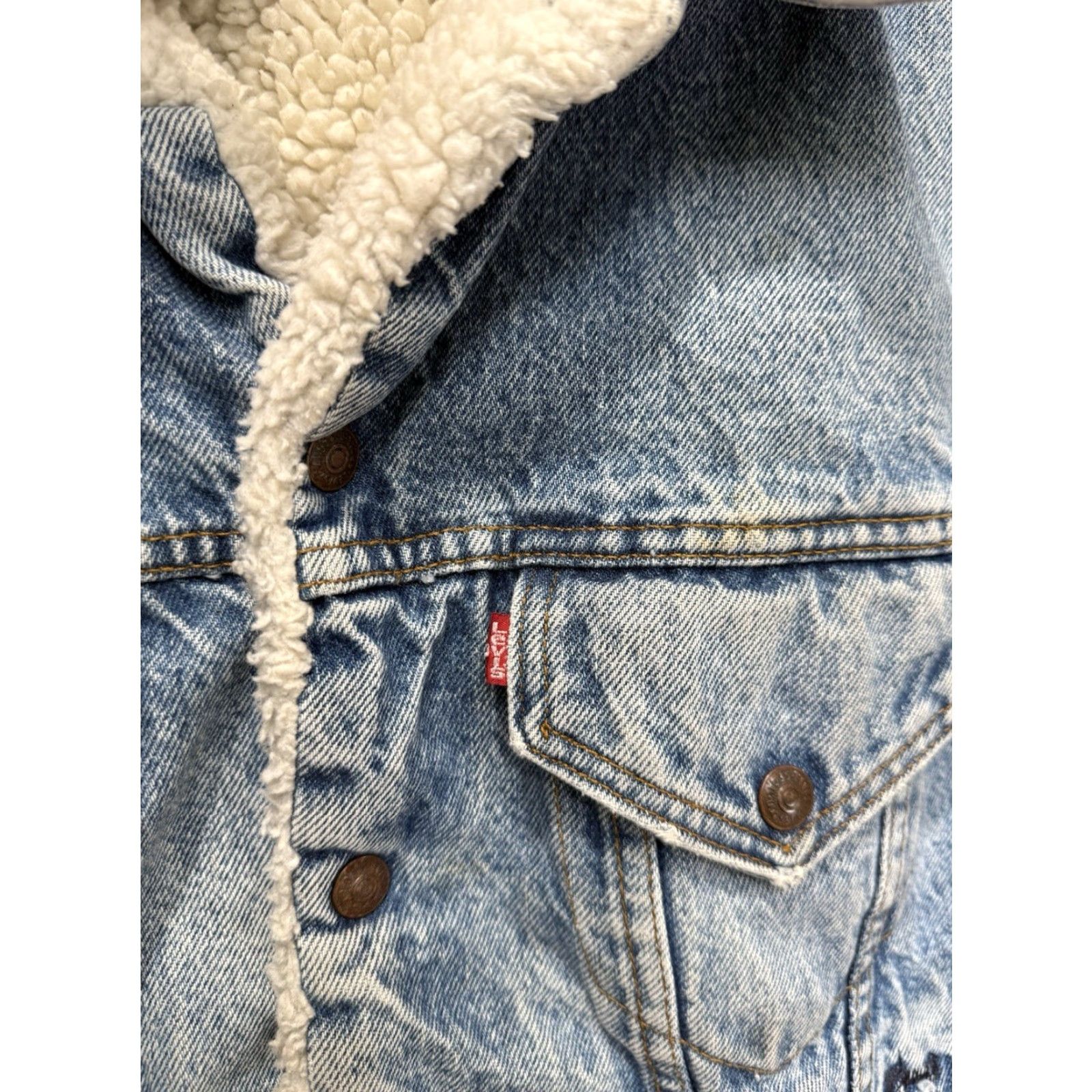 Levi's VINTAGE Levi's Trucker Denim Jacket Shirt 40R USA Blue Mens 80s Lined Distressed Size US XXS / EU 40 - 6 Thumbnail