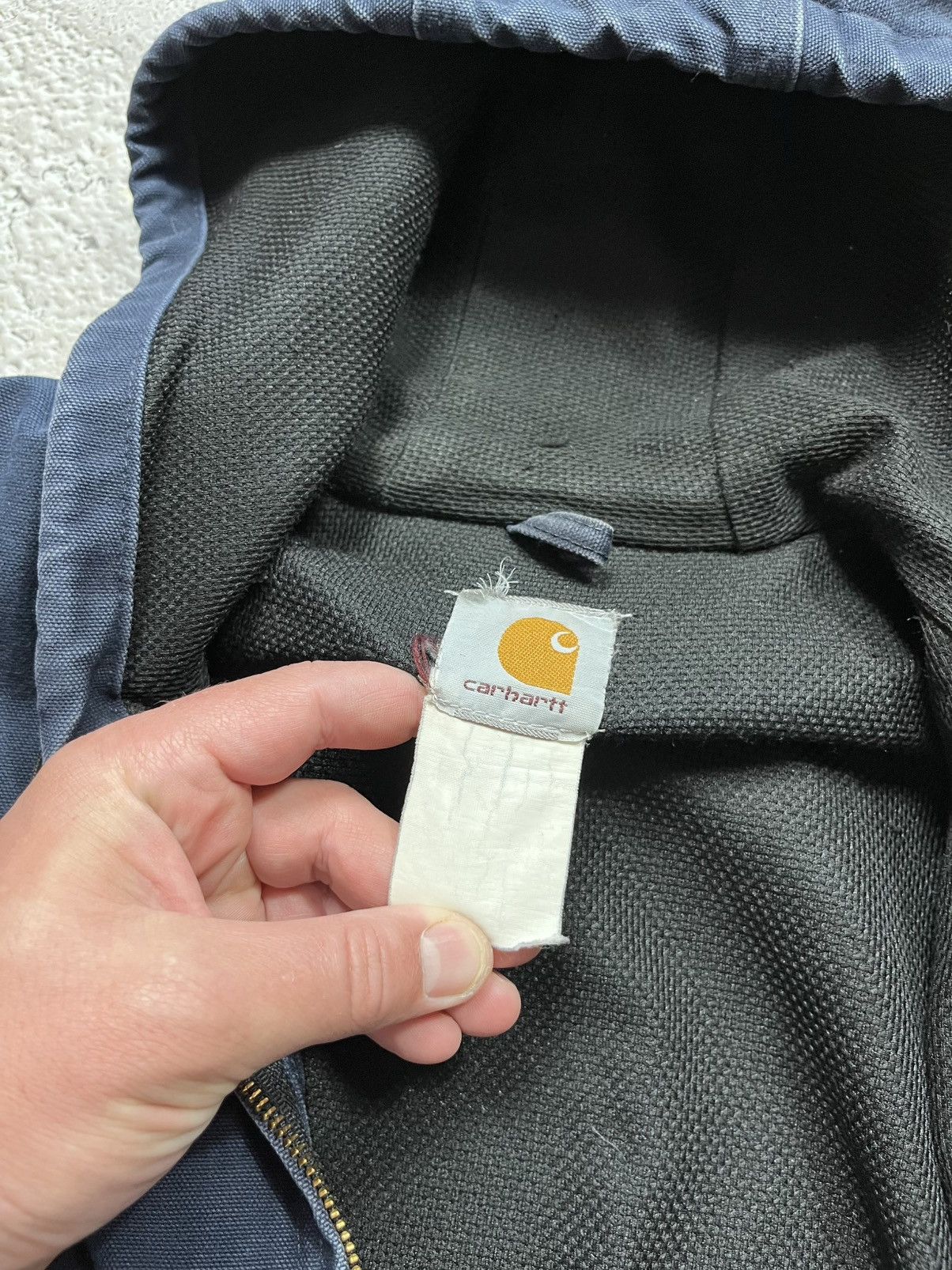 Carhartt Vintage Carhartt Hooded Work Jacket Faded Blue Distressed Size US L / EU 52-54 / 3 - 8 Thumbnail