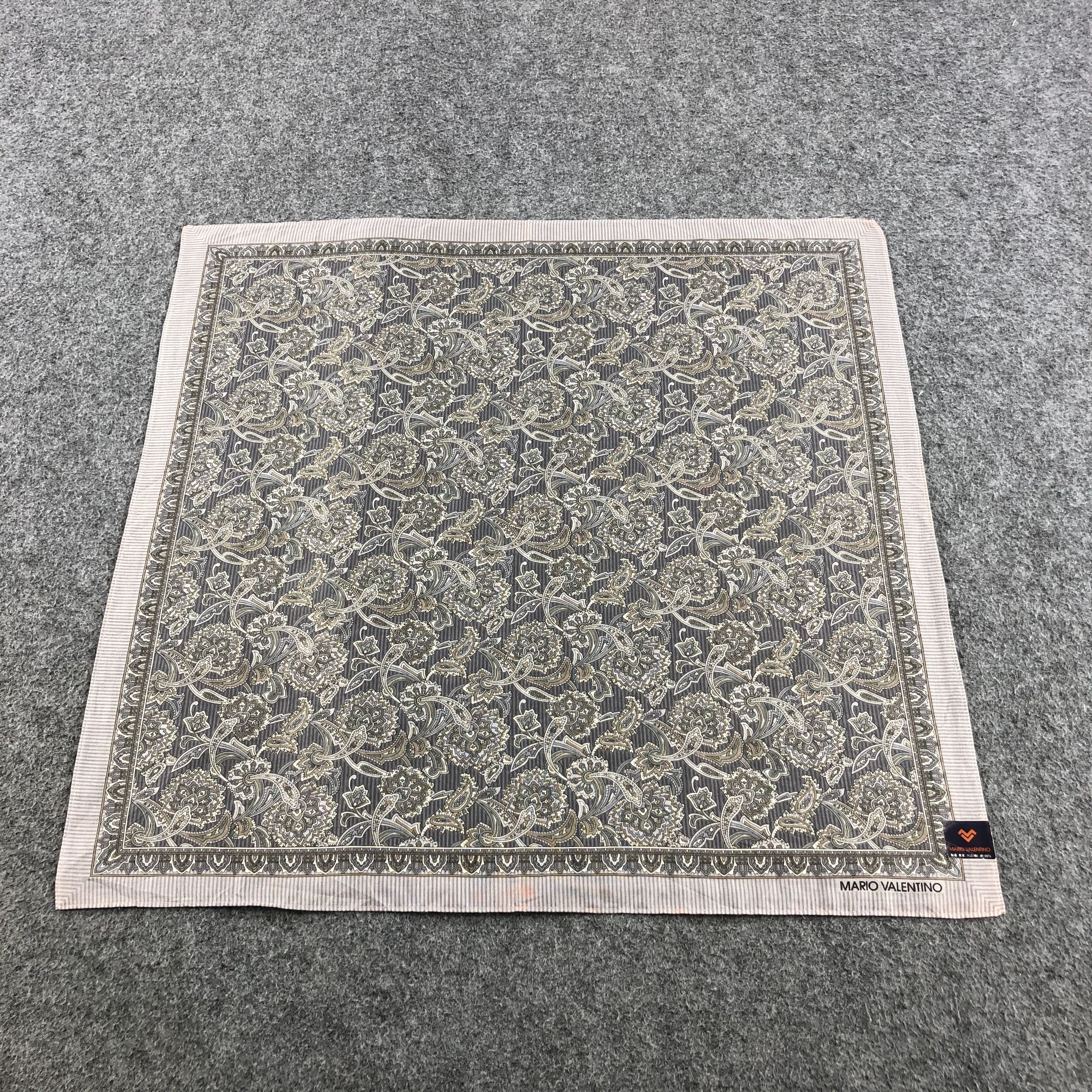 Mario Valentino Mario Valentino Handkerchief Neckerchief Bandana H1329 Size ONE SIZE - 2 Thumbnail