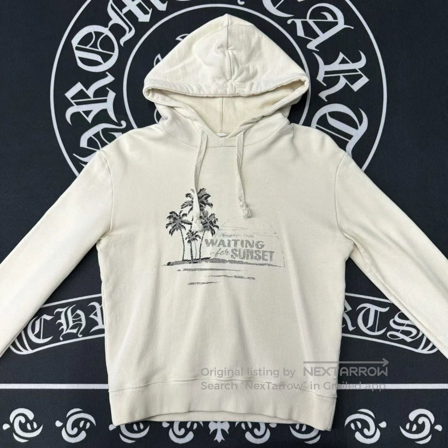Saint Laurent Paris white hoodie with palm tree print. Size XS / US 0-2 / IT 36-38 - 1 Thumbnail