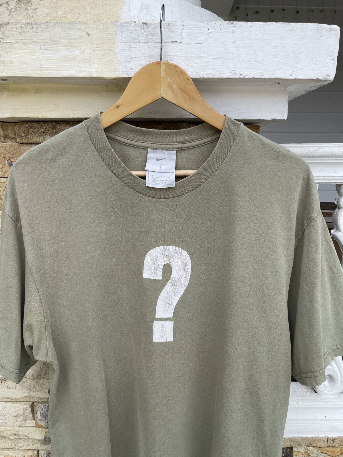 Nike Rare🔥Vintage NIKE Question Mark Center Logo Tee Size US L / EU 52-54 / 3 - 3 Thumbnail