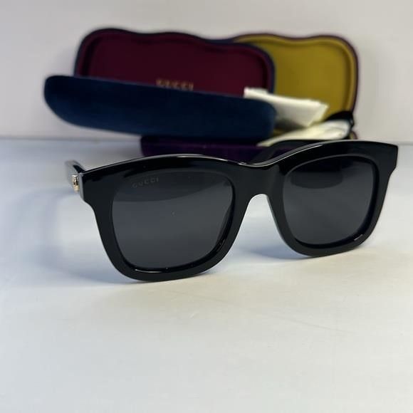 Gucci New Authentic GUCCI Square Frame Sunglasses GG0326S Black Size ONE SIZE - 7 Thumbnail
