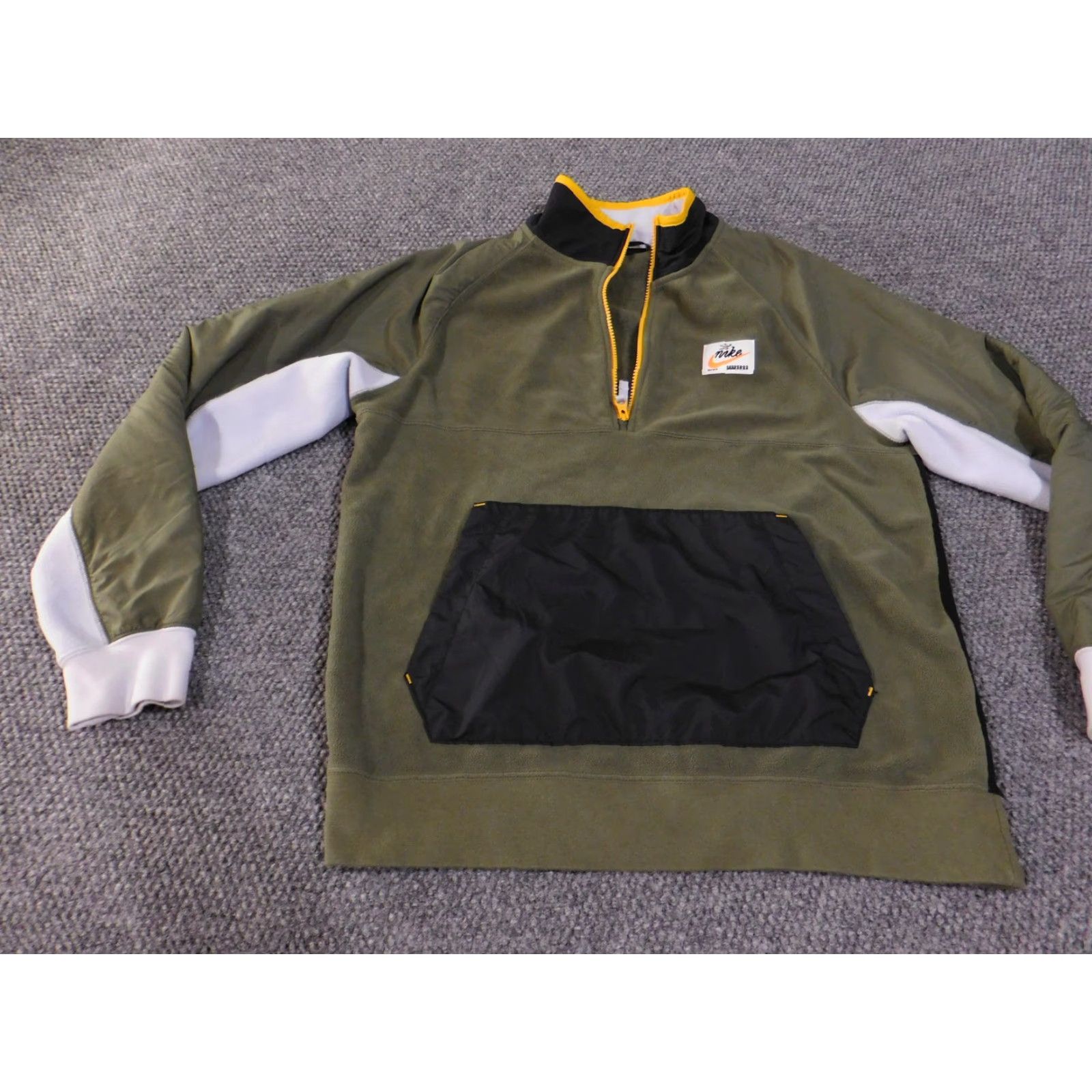 Nike Nike Sweatshirt Men M Pullover Half Zip Fleece Olive Green 1/4 Zip Pockets All Seasons Outdoor DD8968-380 Sportswear Vintage No Size US M / EU 48-50 / 2 - 3 Thumbnail