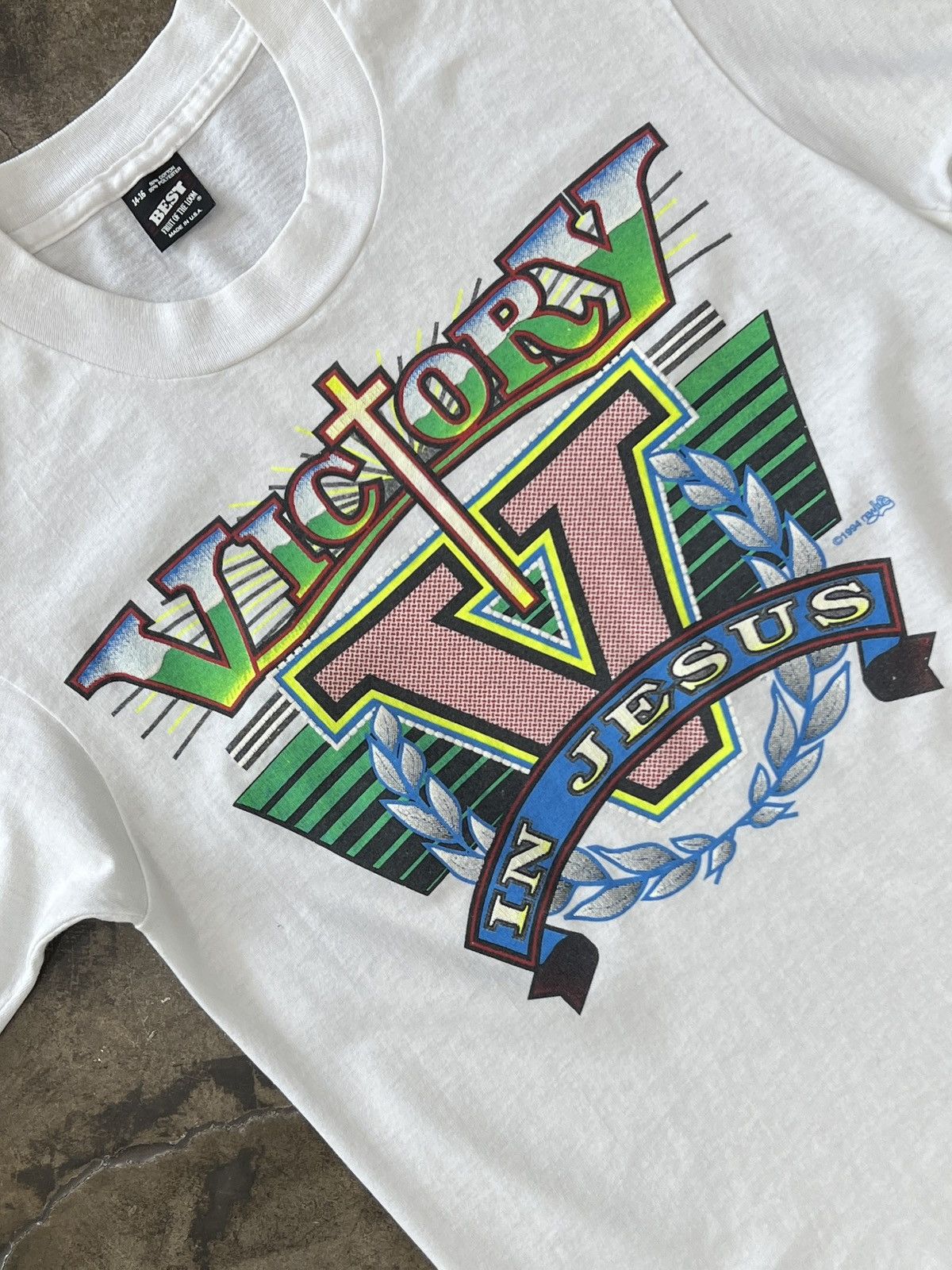 Vintage 1994 Victory In Jesus Cross Religious Tee 14-16