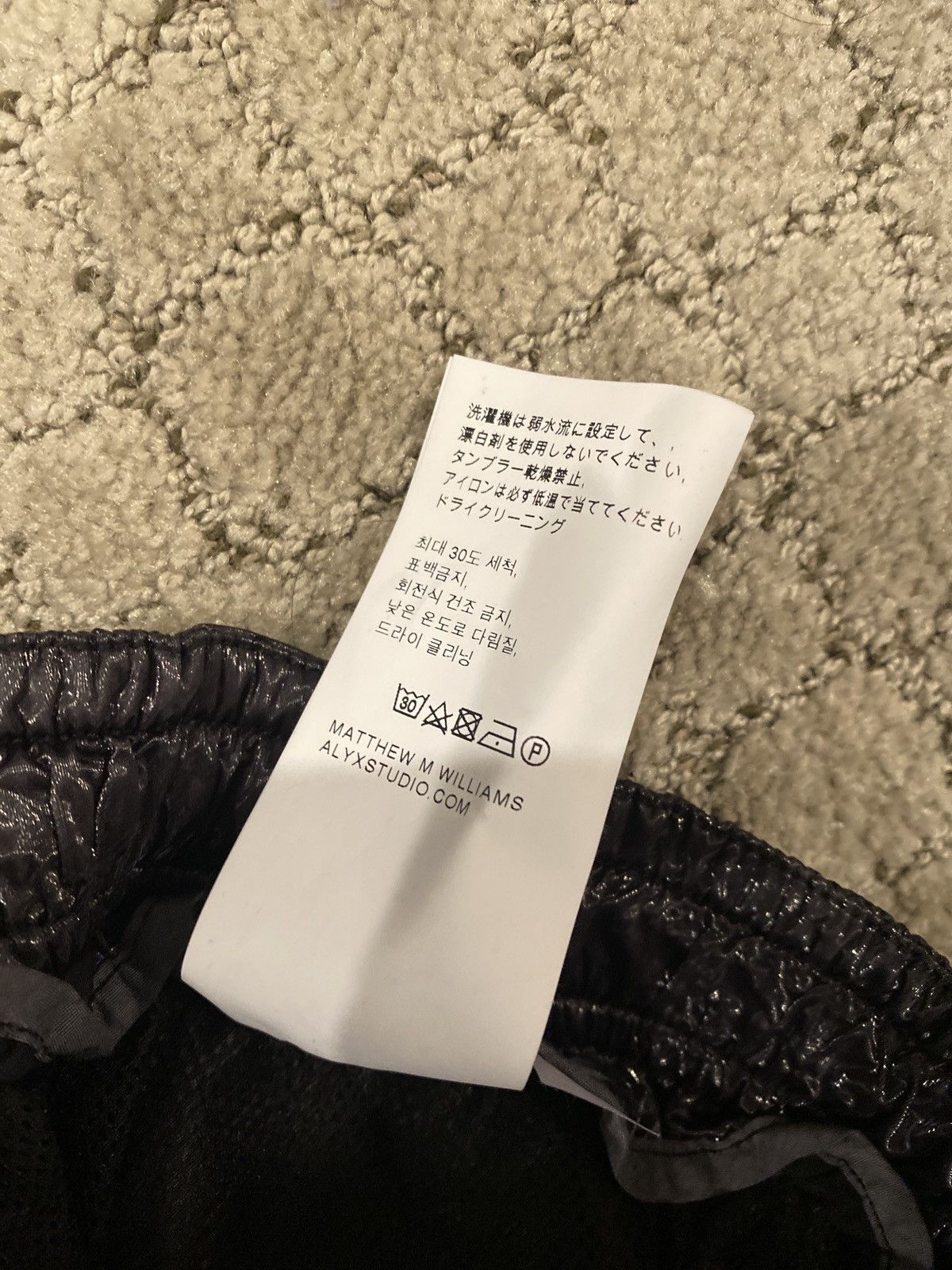 1017 Alyx 9sm FW19 GD Curved seams pant
