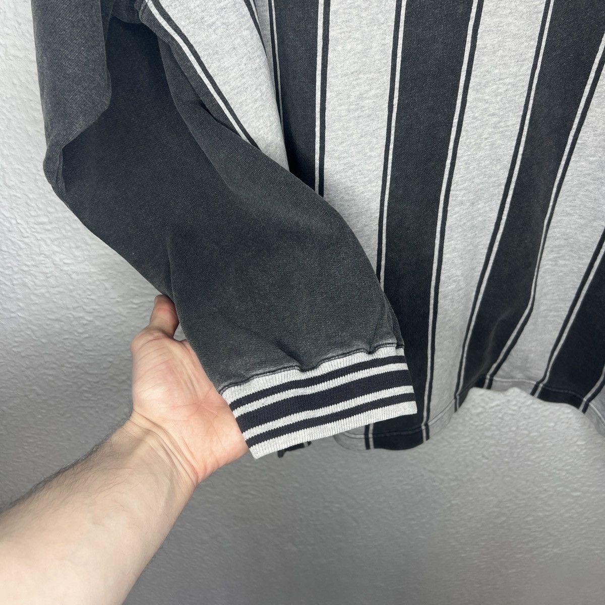 Nike Vintage 90s Nike Sweatshirt Basketball Striped Spellout Logo Size US XL / EU 56 / 4 - 8 Thumbnail