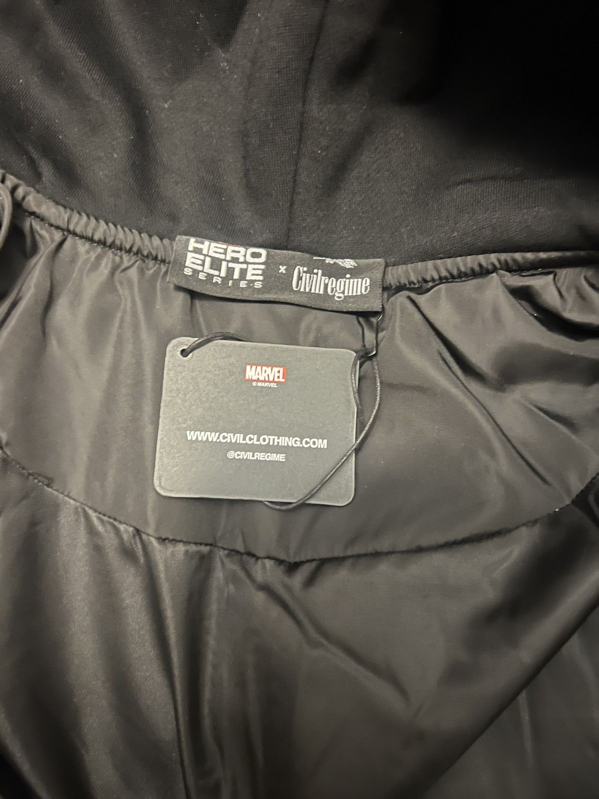 Civil Regime × Marvel Comics Civil Regime x Wolverine black hooded bomber jacket Men’s M Size US M / EU 48-50 / 2 - 6 Thumbnail