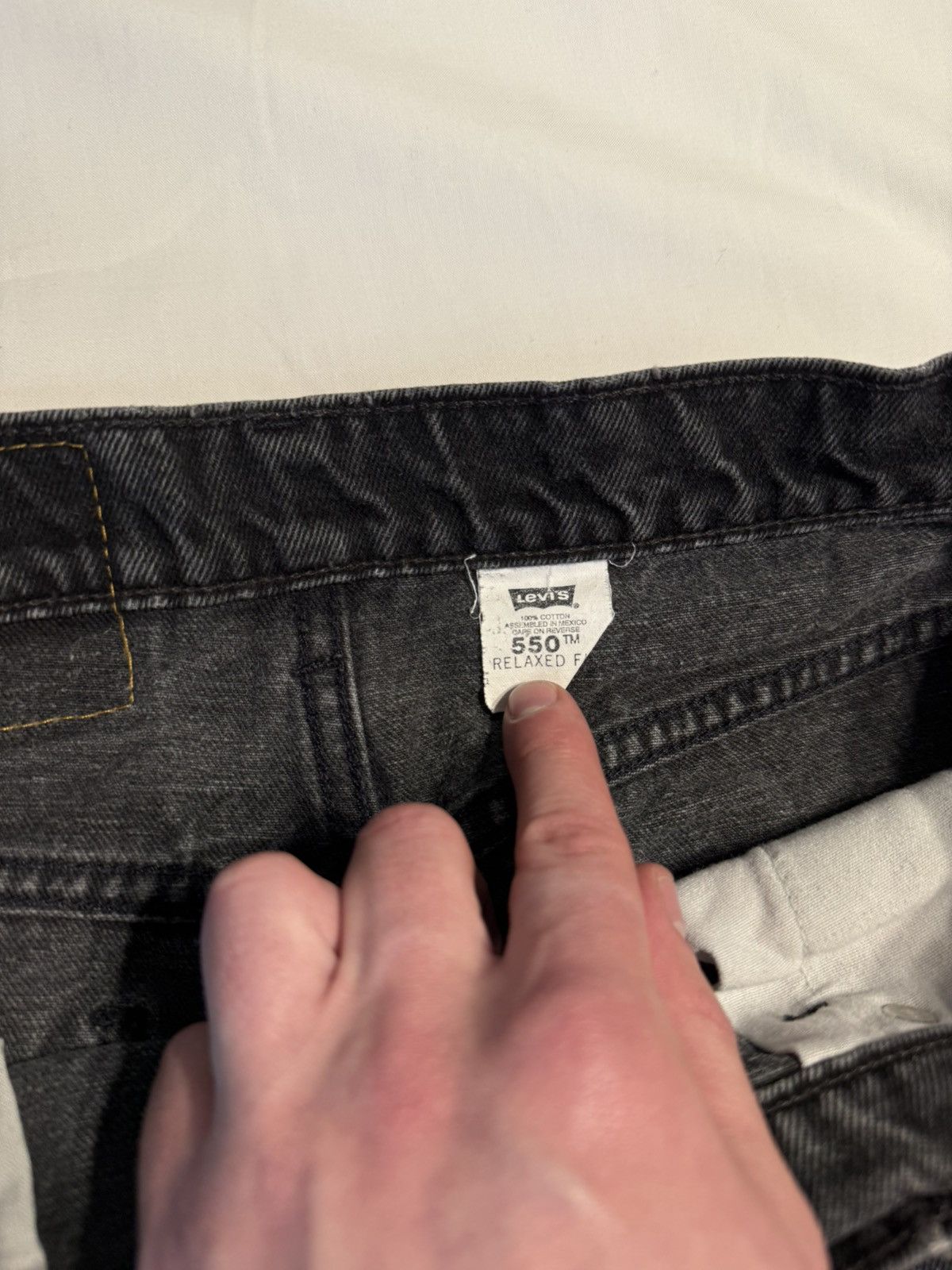 Levi's Vintage 90s Levis 550 Baggy Black Jean Shorts Size US 34 / EU 50 - 3 Thumbnail