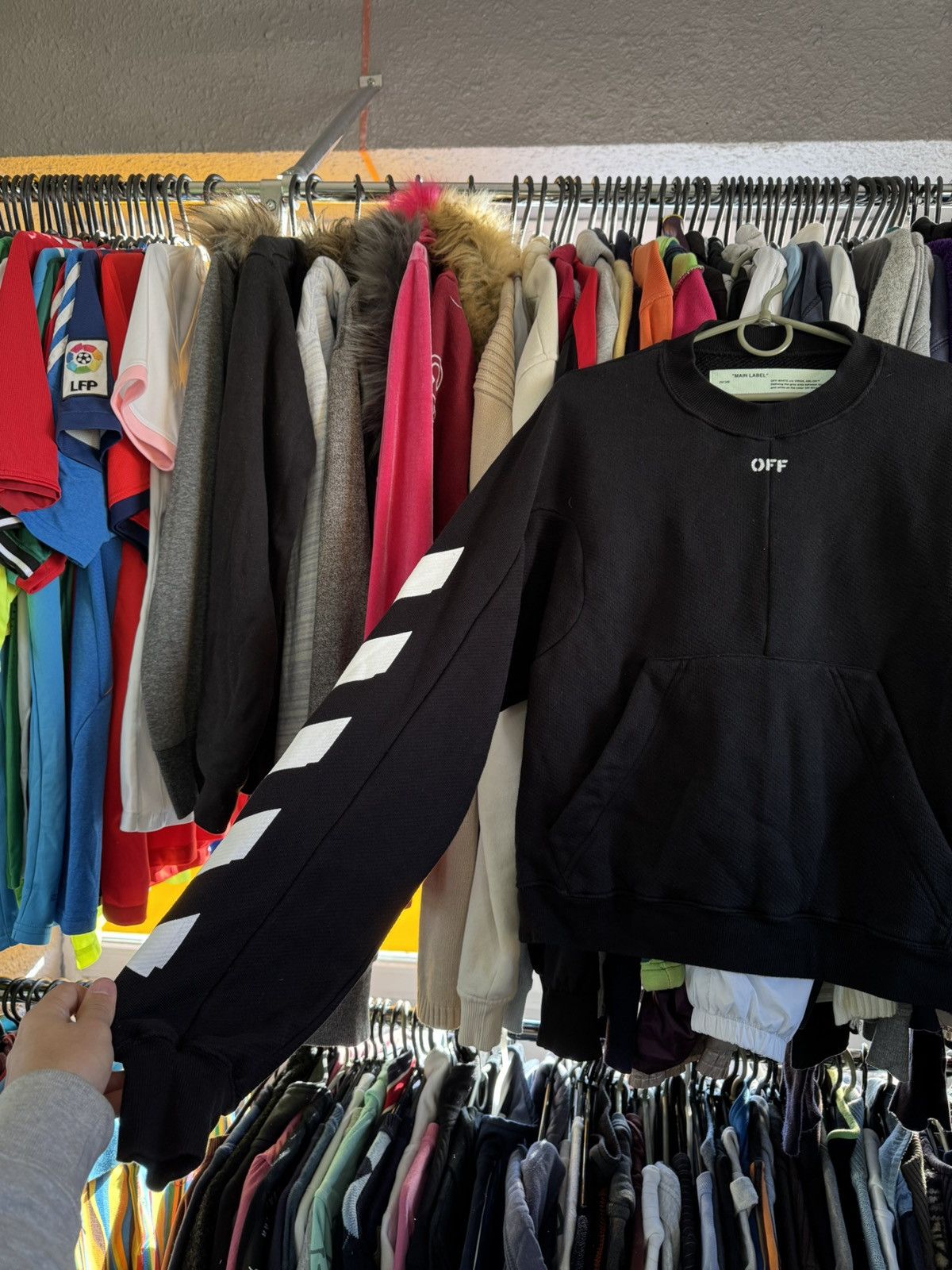 Off-White Off-White Women’s Meteor Cropped Sweatshirt Size M / US 6-8 / IT 42-44 - 6 Thumbnail