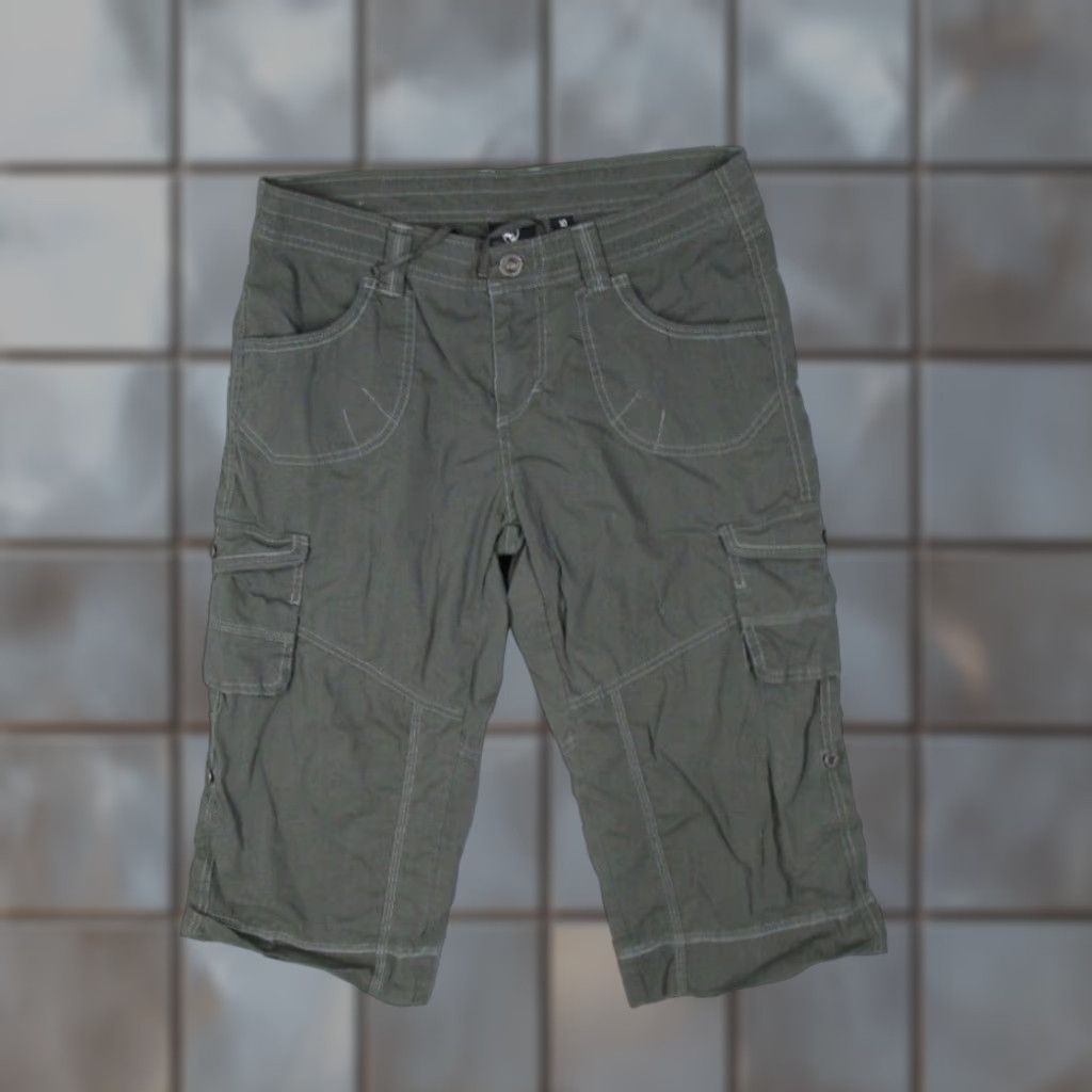 Vintage VINTAGE Kuhl Women's Cargo Capris Pants Size 10 Green Cotton Nylon Utility Hike Workwear Size 32" / US 10 / IT 46 - 1 Thumbnail