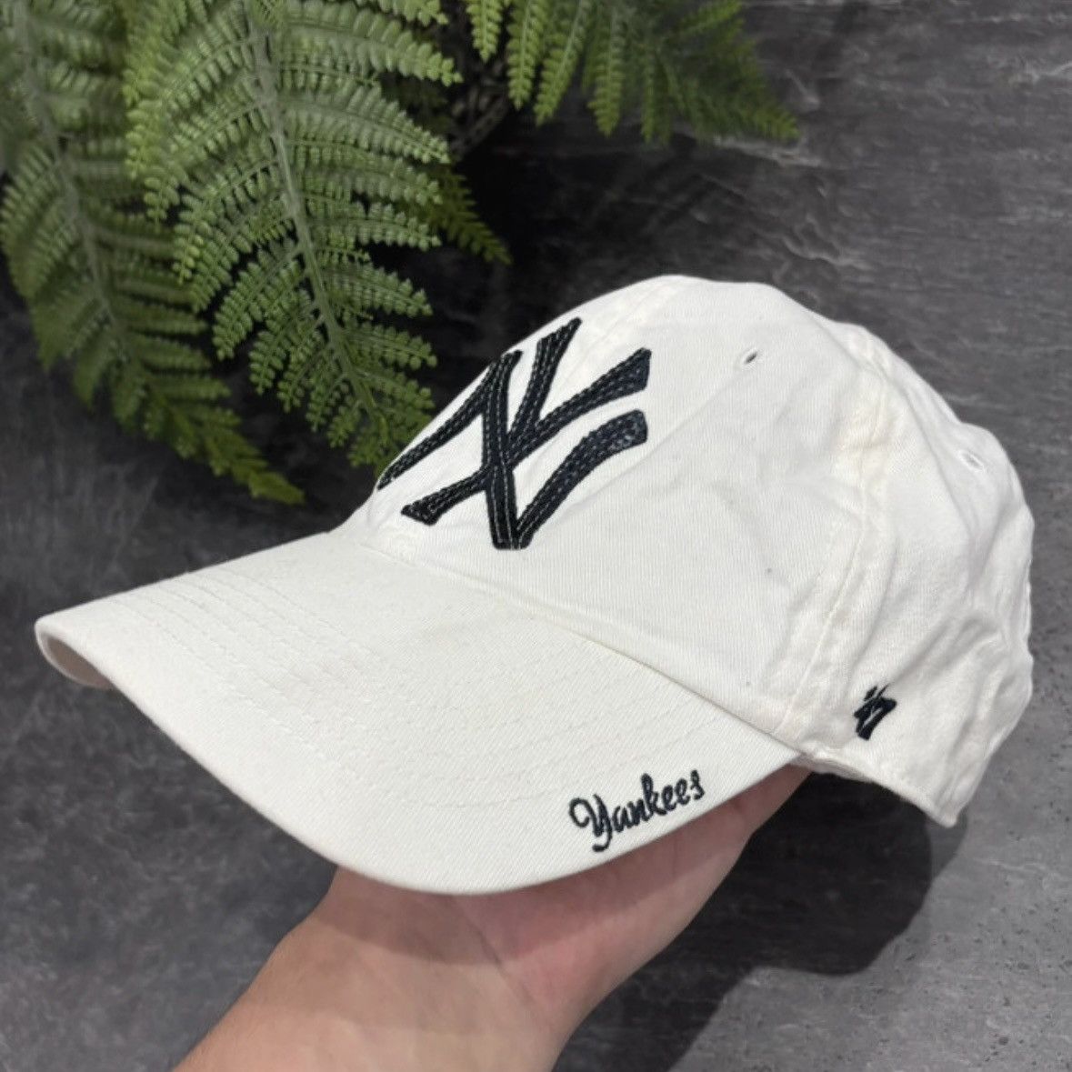 New Era 00s New Era Yankees Vintage Big Logo Retro Baseball Hat Cap Size ONE SIZE - 1 Thumbnail