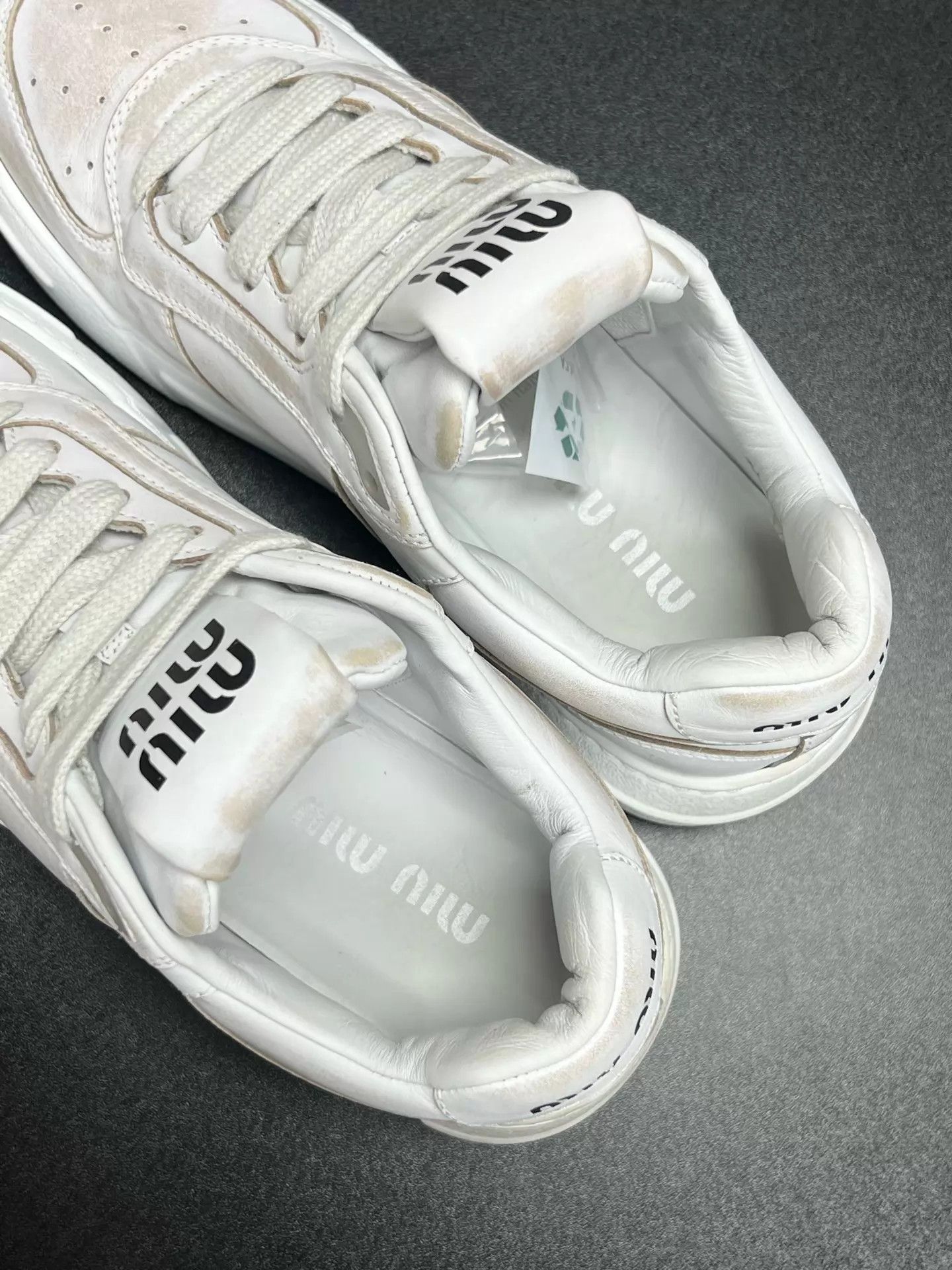 Miu Miu MIU MIU vintage low-top sneaker women's white 37.5 Size US 7 / IT 37 - 4 Thumbnail