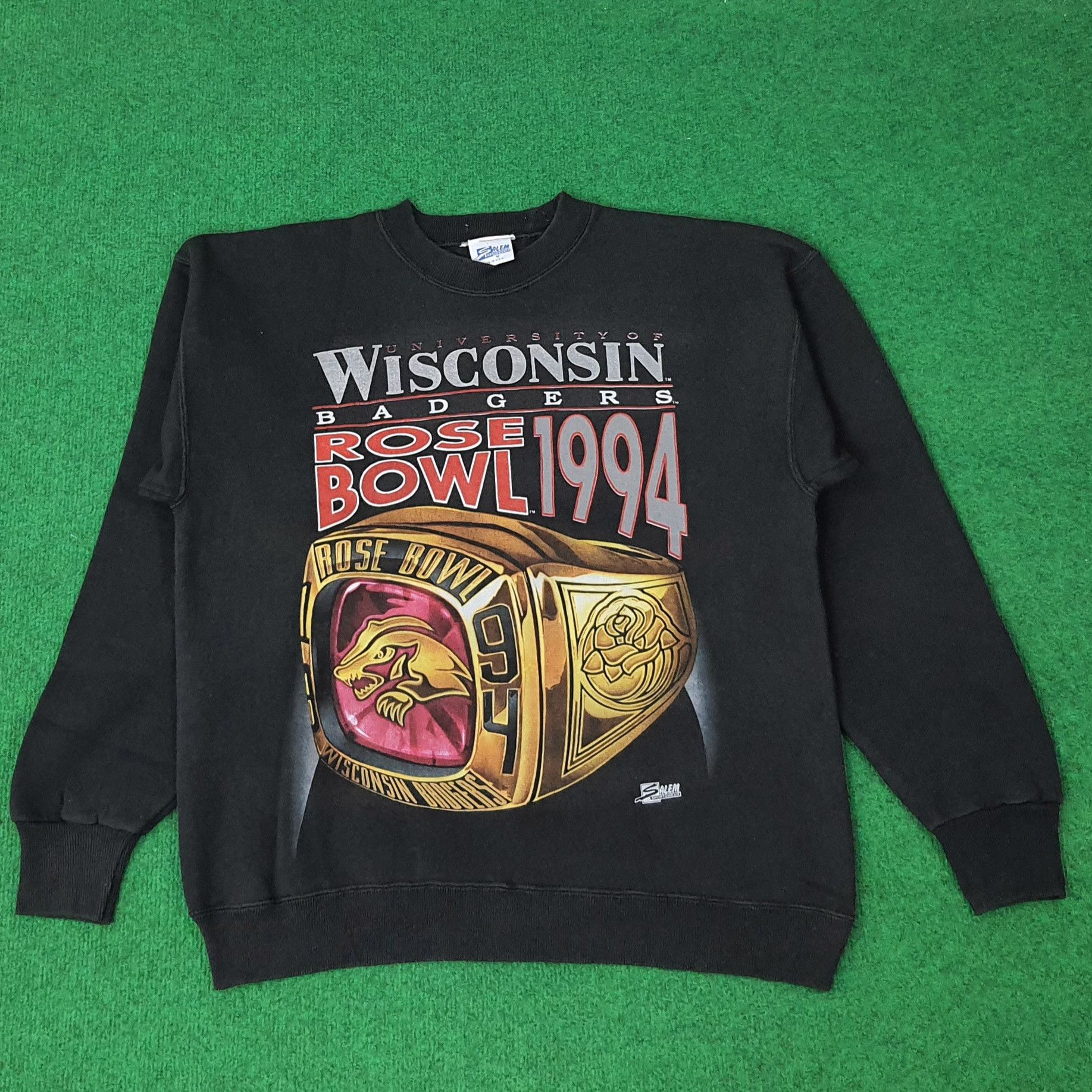 Salem Sportswear Vintage Wisconsin Badgers Rose Bowl 1994 Sweatshirt C260N12 Size US M / EU 48-50 / 2 - 1 Thumbnail