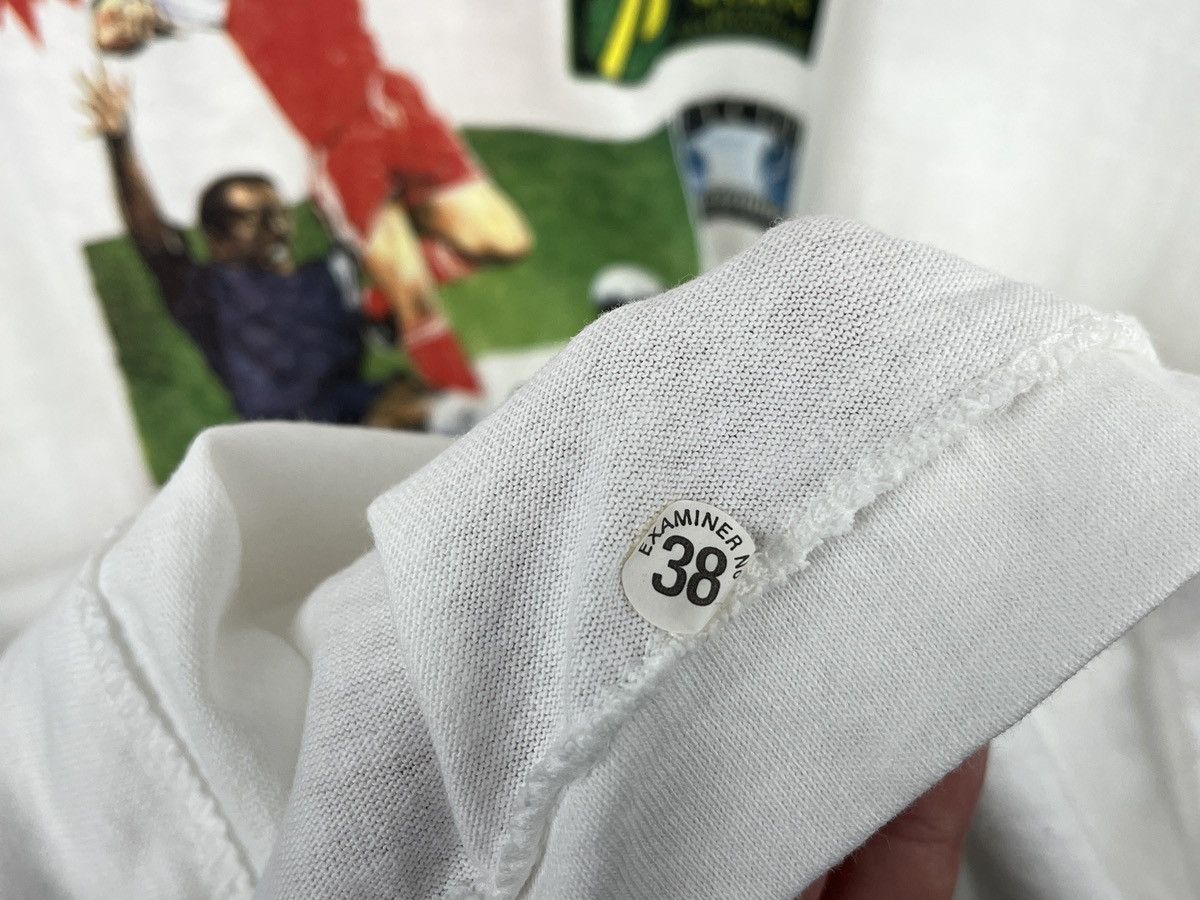 Fruit Of The Loom × Vintage Screen Stars Vintage Soccer Print Wembley Arena 1995 Shirt Size US L / EU 52-54 / 3 - 7 Thumbnail