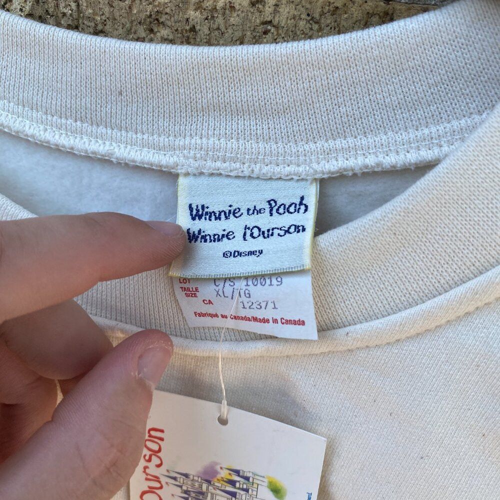 Disney BNWT Vintage 1991 Disney Winnie The Pooh Embroidered Crewne Size US XL / EU 56 / 4 - 6 Thumbnail