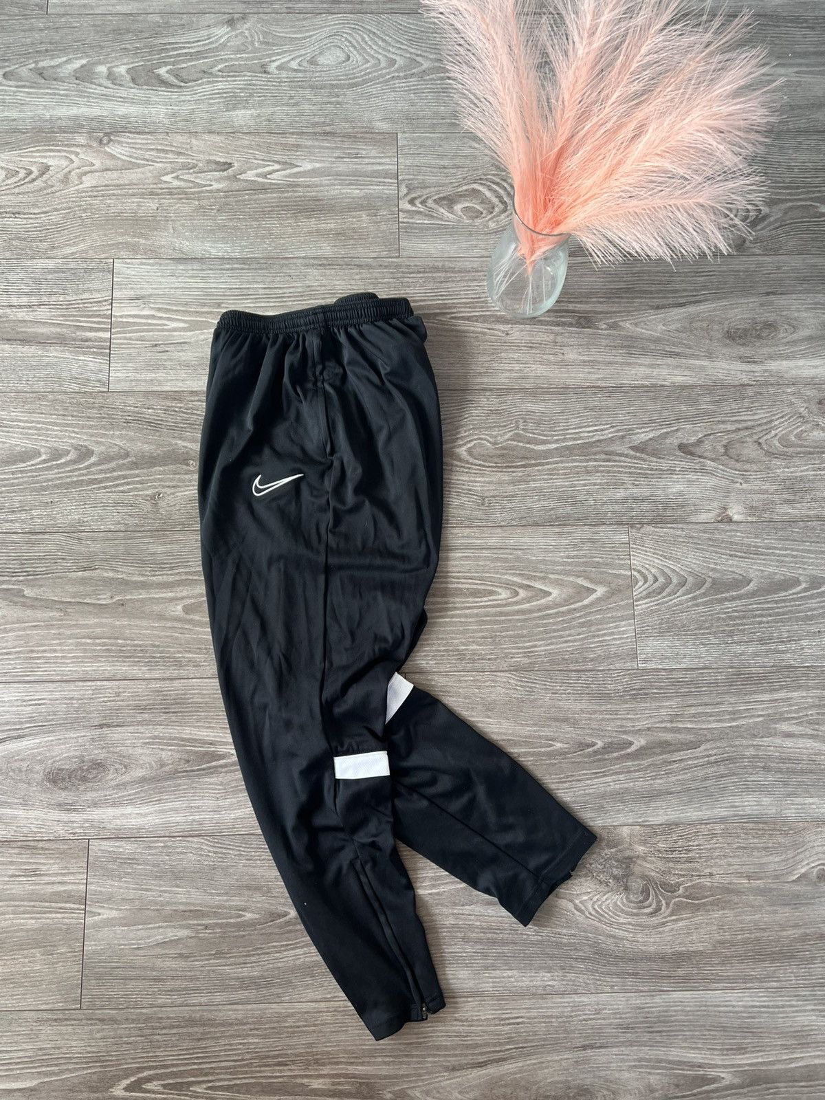 Nike ‼️Nike Classic New Collection Knit Logo Swoosh Joggers‼️ Size US 36 / EU 52 - 10 Thumbnail