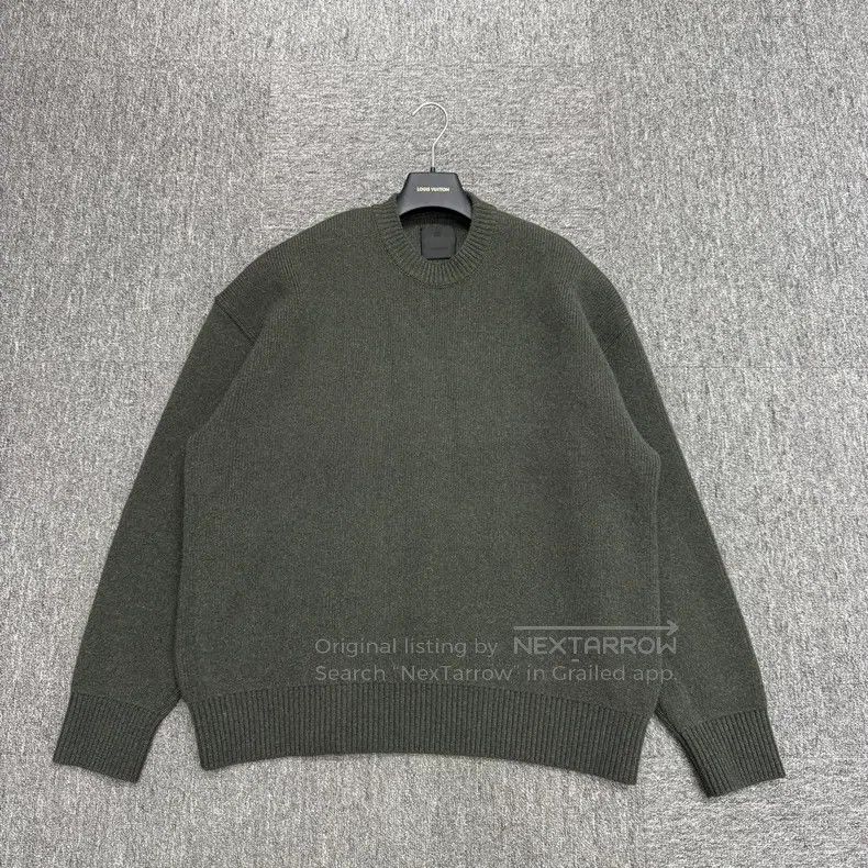 Givenchy Givenchy Back zipper wool sweater Size US XS / EU 42 / 0 - 1 Thumbnail