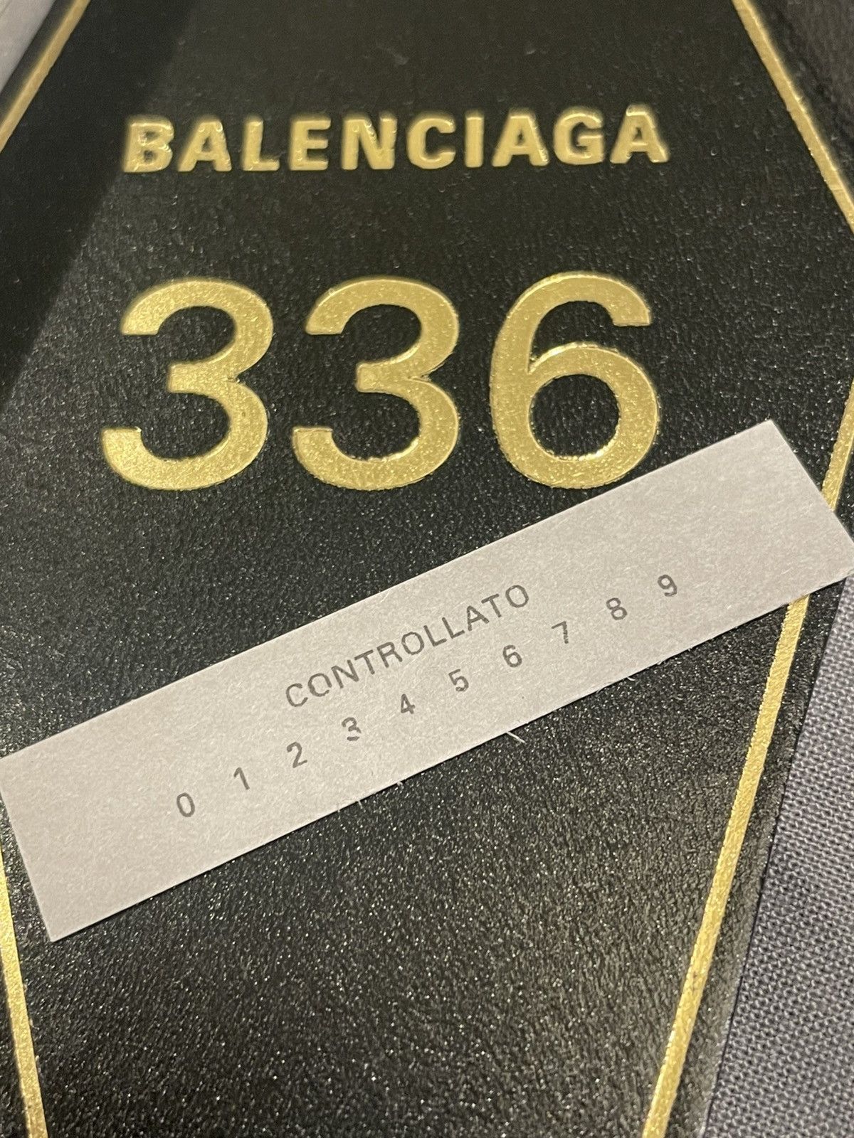 Balenciaga Balenciaga Calf Lether key ring. NEW Size ONE SIZE - 6 Thumbnail