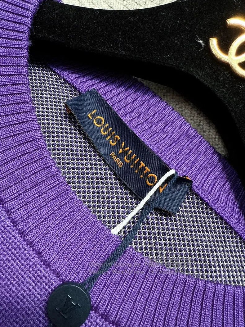 Louis Vuitton Louis Vuitton Purple digital portrait letter logo knitted Size US S / EU 44-46 / 1 - 6 Thumbnail