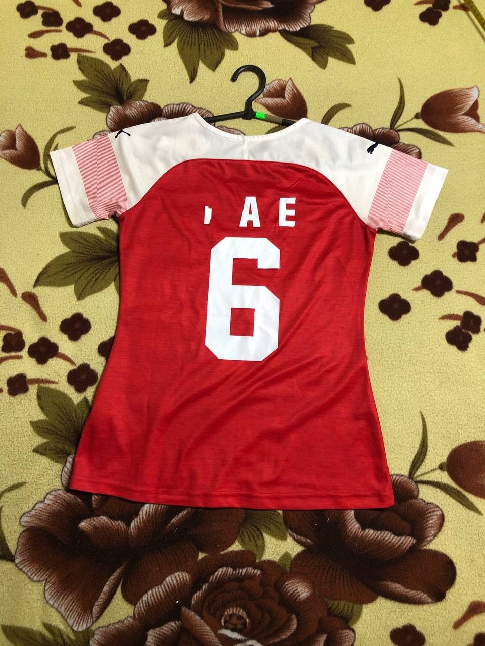 Puma ARSENAL HOME WOMEN FOOTBALL SHIRT SOCCER JERSEY PUMA Size S / US 4 / IT 40 - 24 Thumbnail