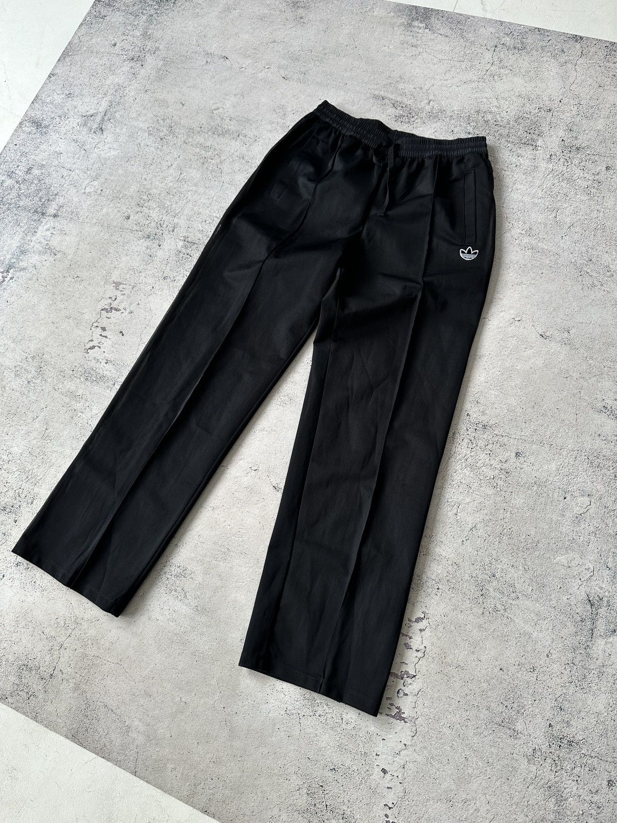Adidas Baggy Sweatpants Balenciaga style