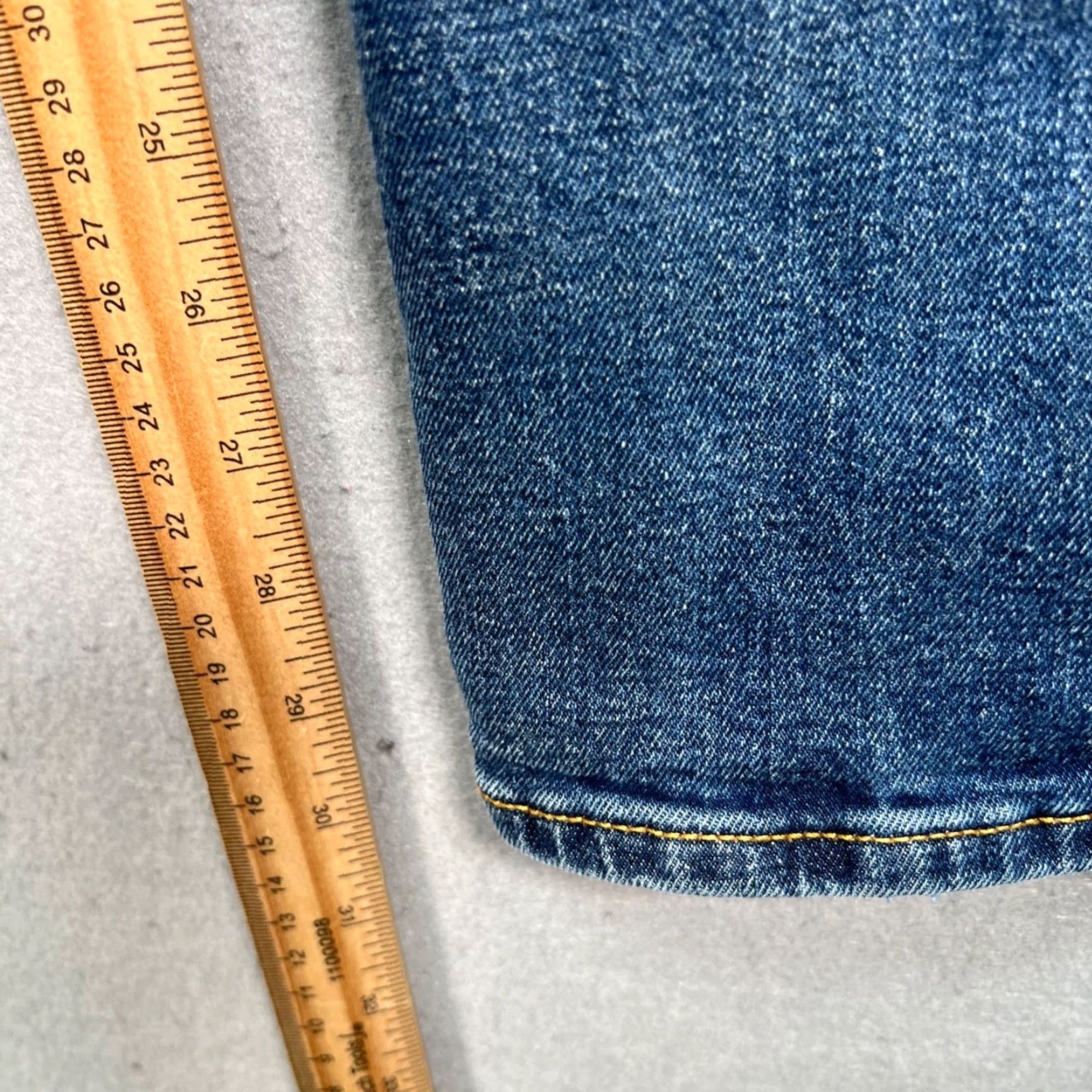 Gap Gap 1969 Slim Fit Denim Jeans Blue Cotton Blend 5-Pocket Regular 32x32 Mens Straight Events Vintage None Mens Size US 32 / EU 48 - 7 Thumbnail