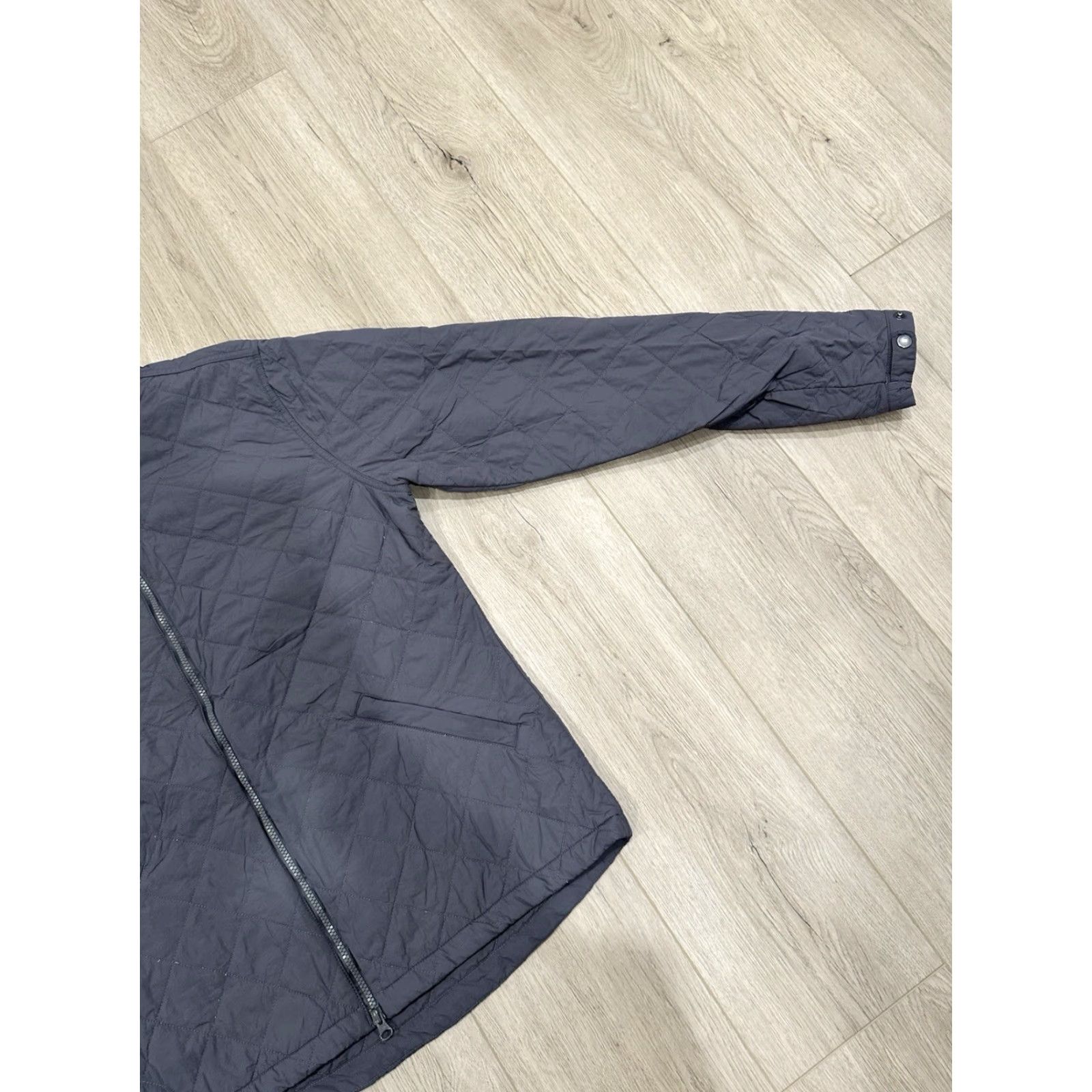 Taylor Stitch Taylor Stitch Jacket Bomber Gray sz 44 Quilted Mens Regular Size 44 Nylon Jacket Size US S / EU 44-46 / 1 - 2 Thumbnail