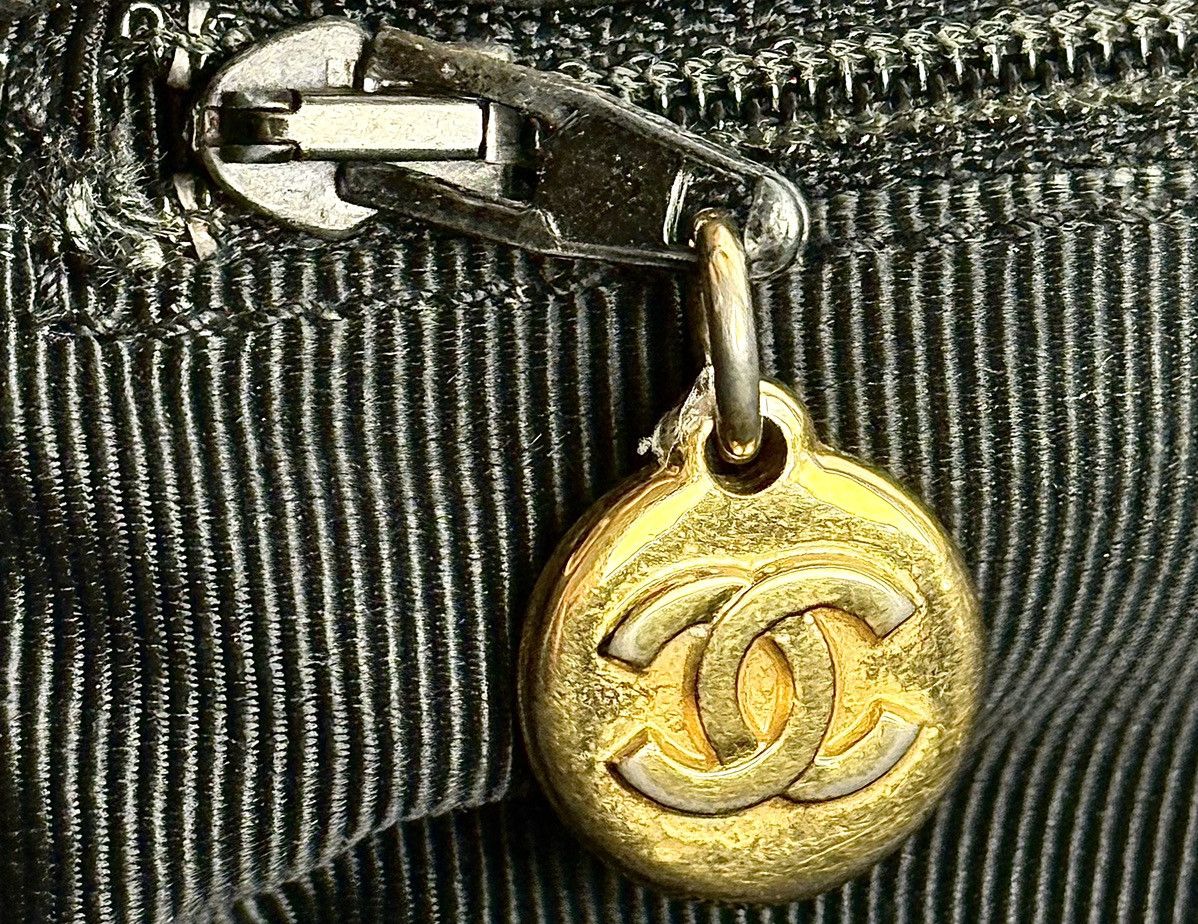 Chanel Chanel - Lagerfeld - 1994 - Triple CC - Mini Caviar Backpack Size ONE SIZE - 21 Thumbnail