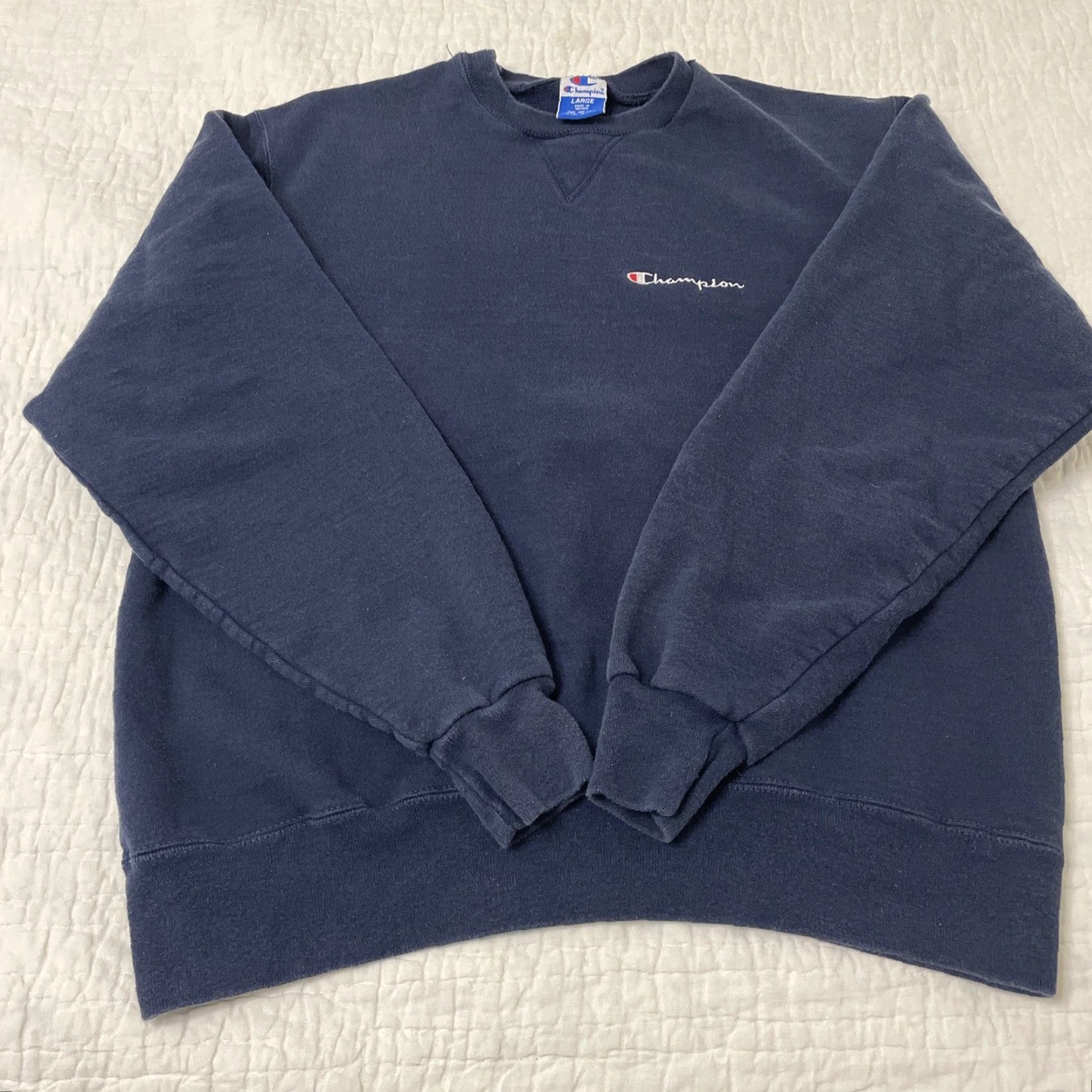 Champion VINTAGE Champion Crewneck Sweatshirt L Mens Heavyweight Navy Blue USA 90s Scrip Spell Out Mexico Size US L / EU 52-54 / 3 - 3 Thumbnail