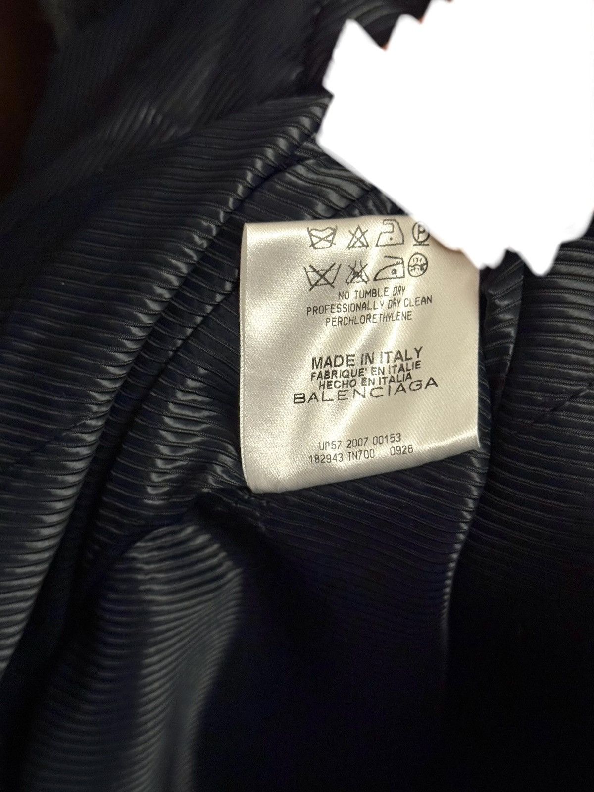 Balenciaga balenciaga vintage 2007 grey wool vest 46 men Size US S / EU 44-46 / 1 - 5 Thumbnail