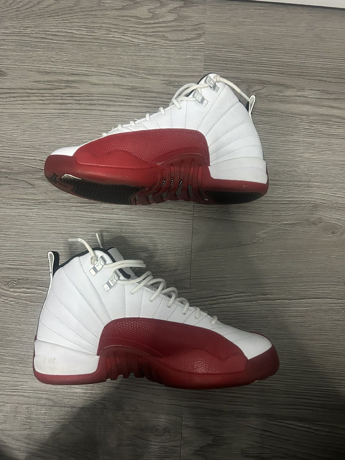 Jordan Brand Jordan 12 “Cherry” Size US 7 / EU 40 - 2 Thumbnail