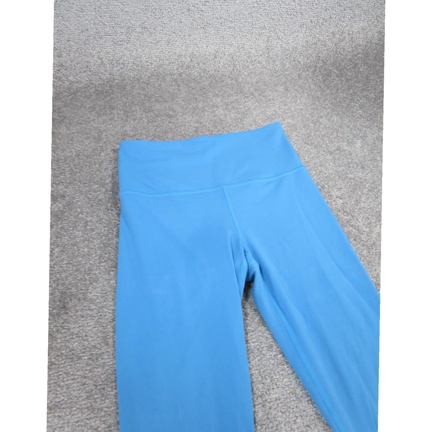Athleta Athleta Womens Xs Extra Large Ultra High Rise Elation Capri Leggings Light Blue Size 26" / US 2 / IT 38 - 2 Thumbnail