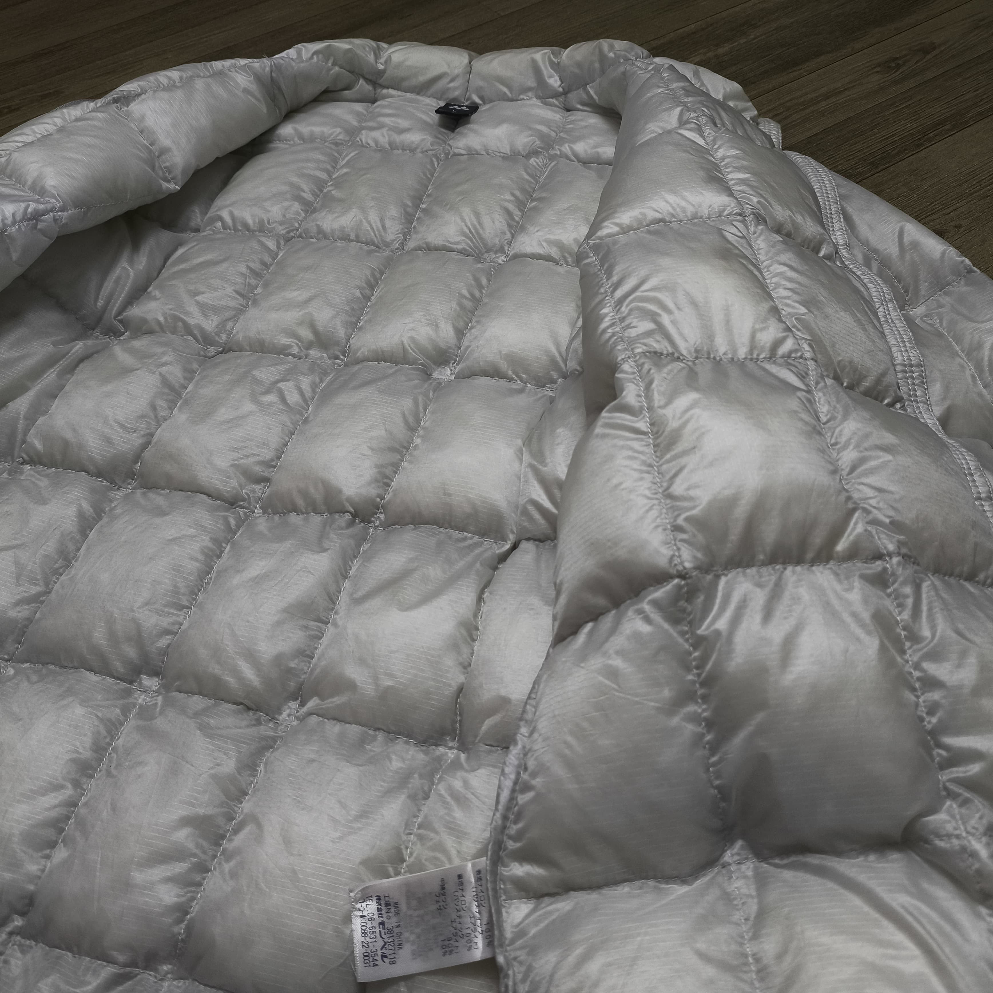 Montbell Montbell Square Quilting Puffer Down Jacket Superior Size US L / EU 52-54 / 3 - 13 Thumbnail